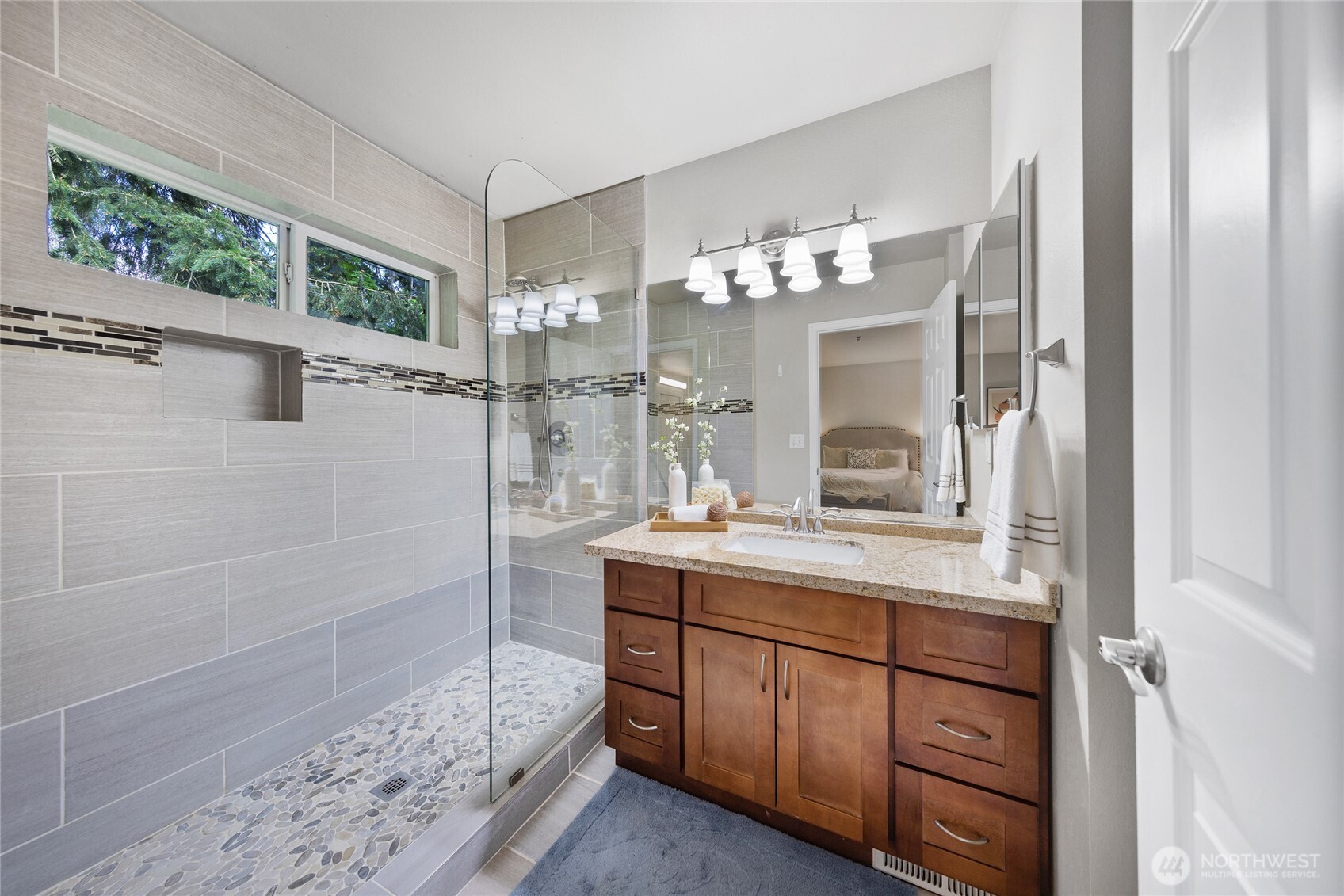 16219 Northup Way Unit: C-204