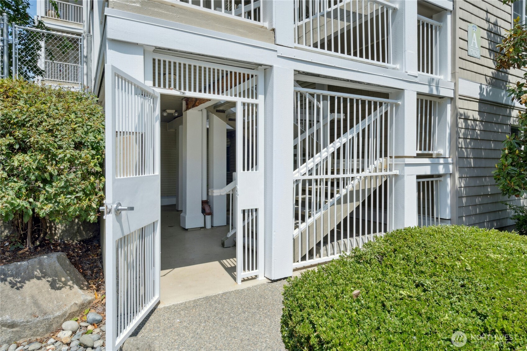 17426 Bothell Way NE Unit: A105