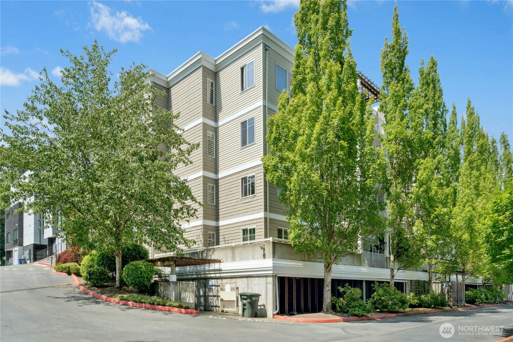 17426 Bothell Way NE Unit: A105