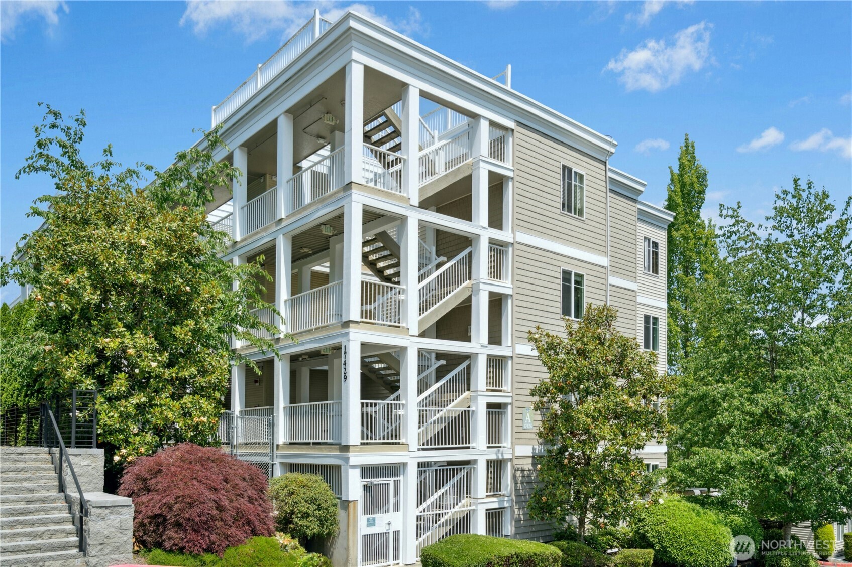 17426 Bothell Way NE Unit: A105
