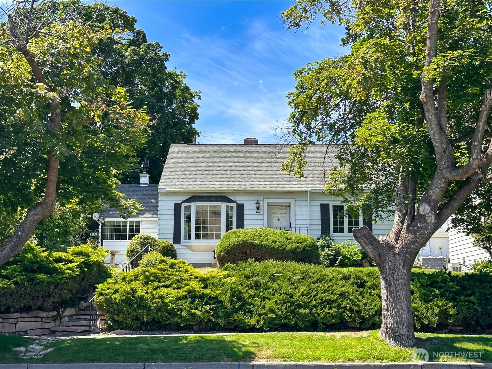 304 Columbia Avenue