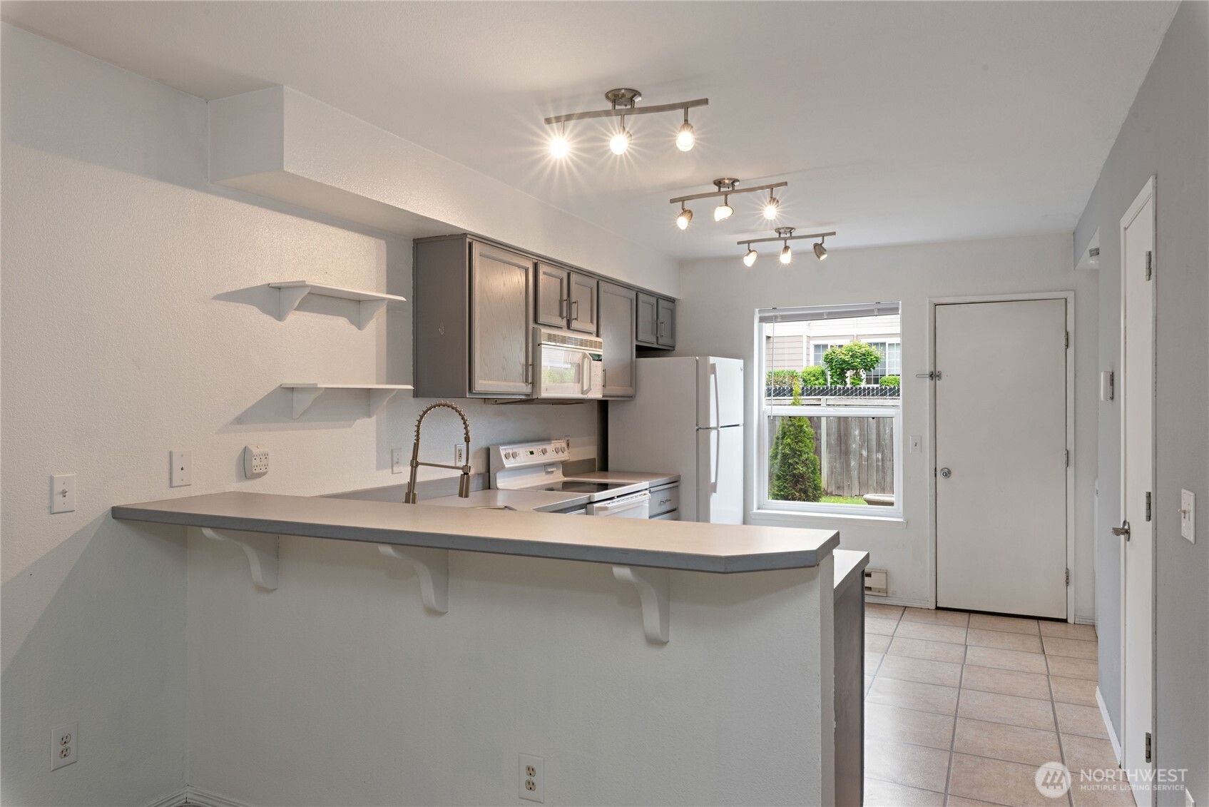 9817 132nd Street Ct E Unit: B