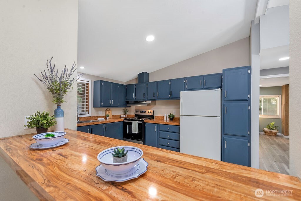16205 63rd Avenue Ct E Unit: 207