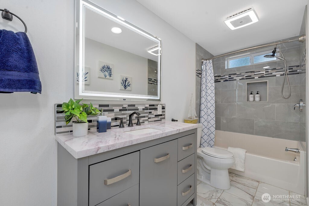 16205 63rd Avenue Ct E Unit: 207