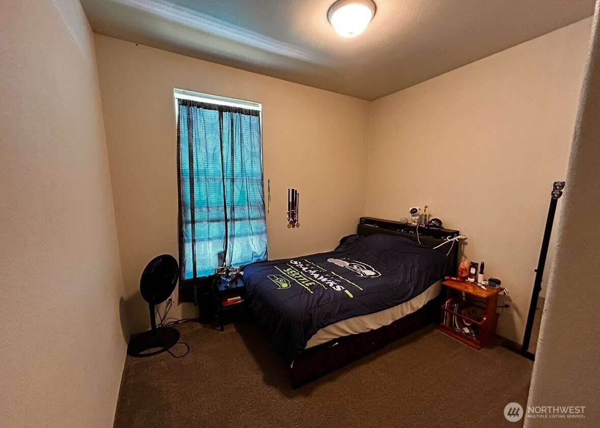 1720 Maple Lane Unit: 33