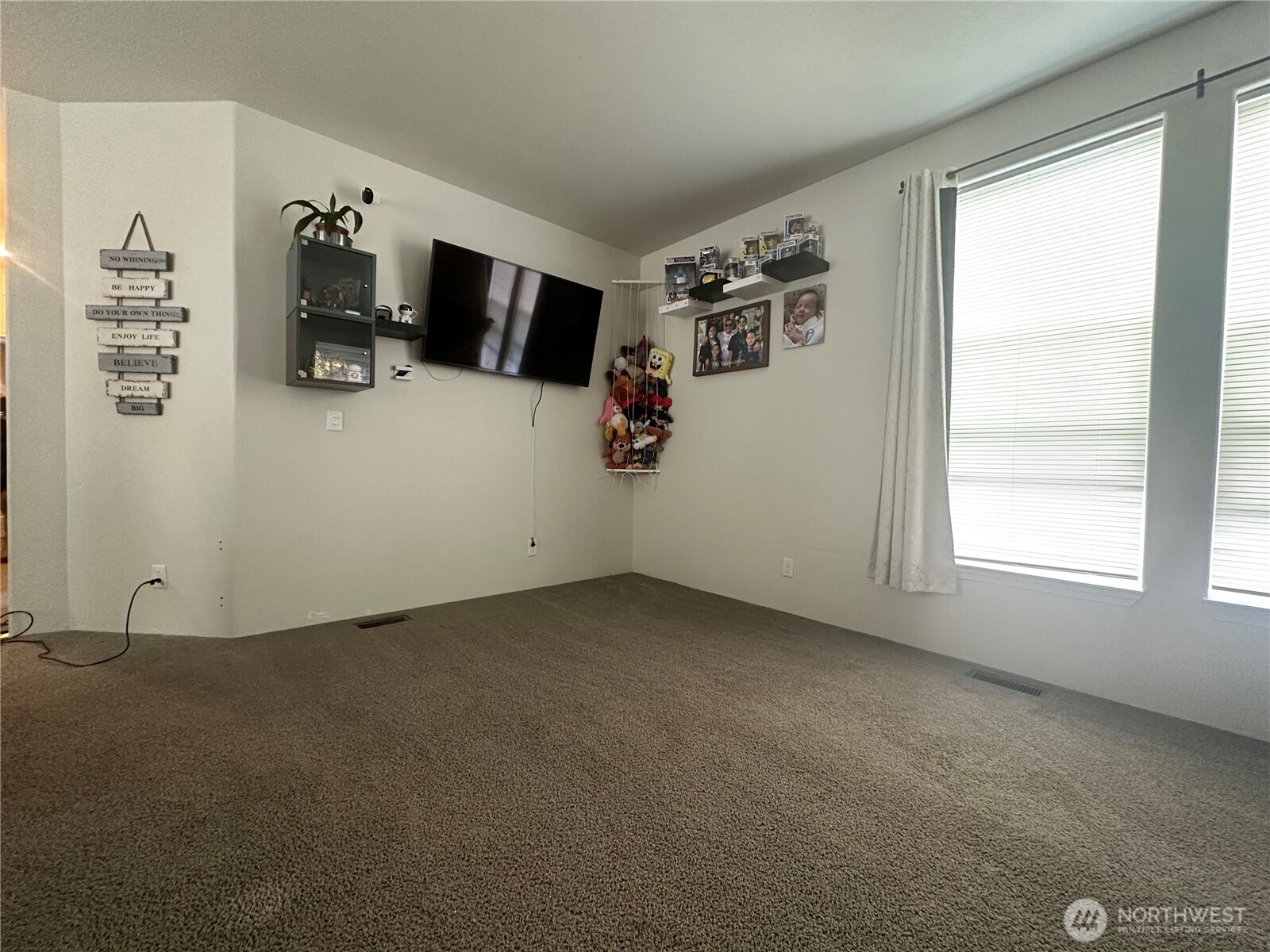 1720 Maple Lane Unit: 33