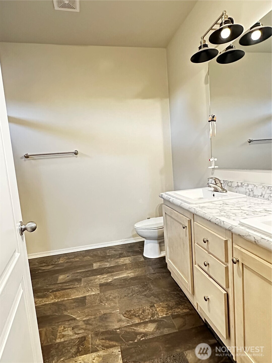 1720 Maple Lane Unit: 33