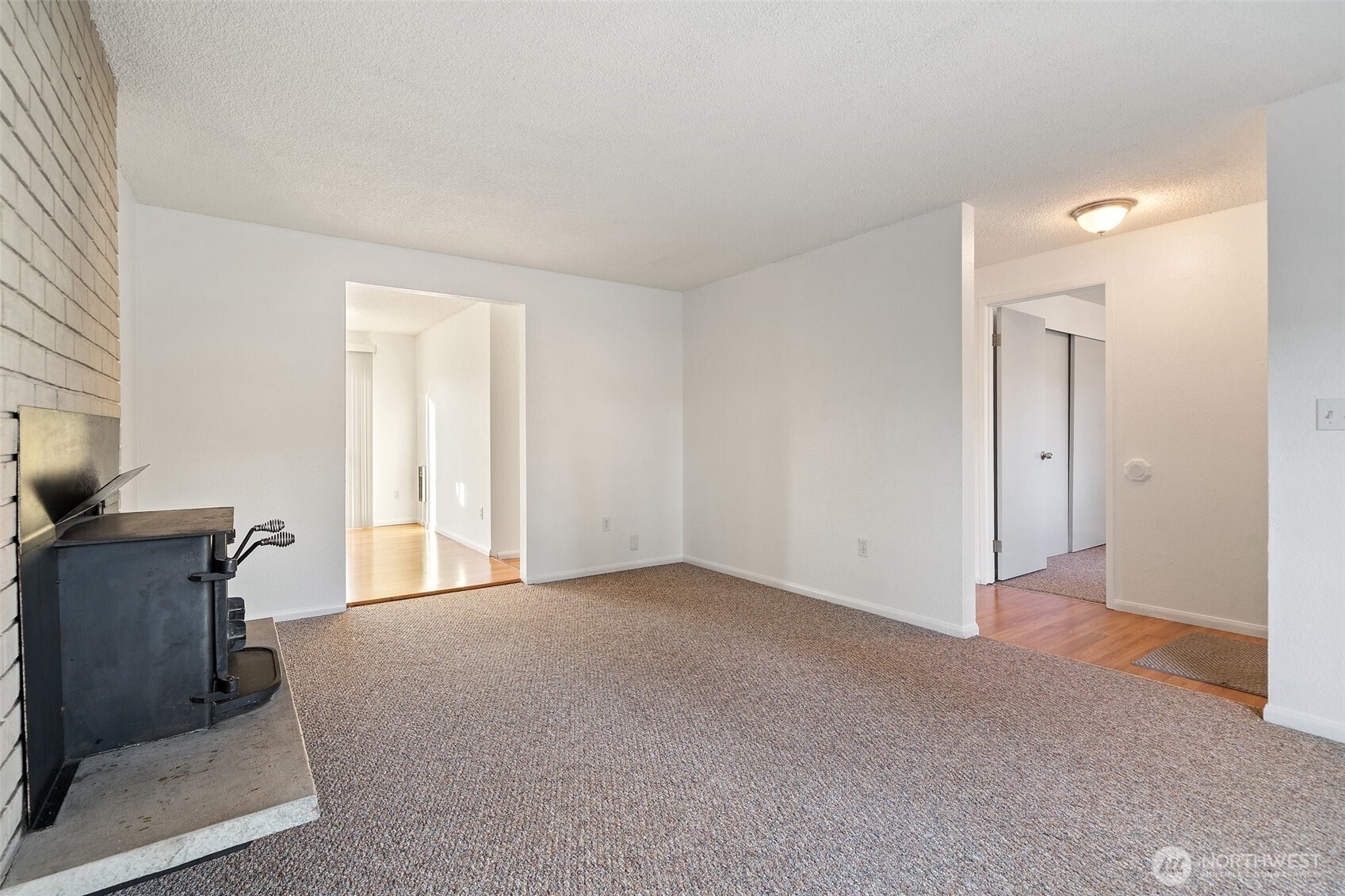 111 113 175th Street S