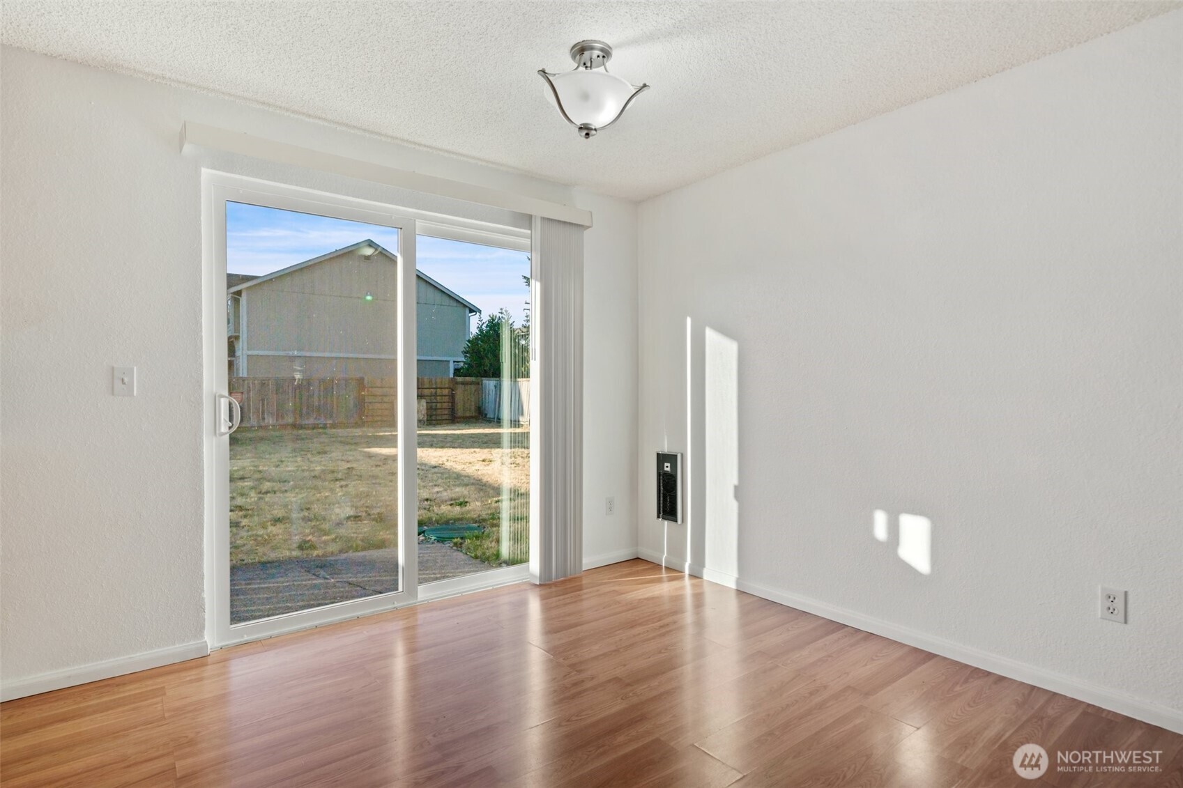 111 113 175th Street S