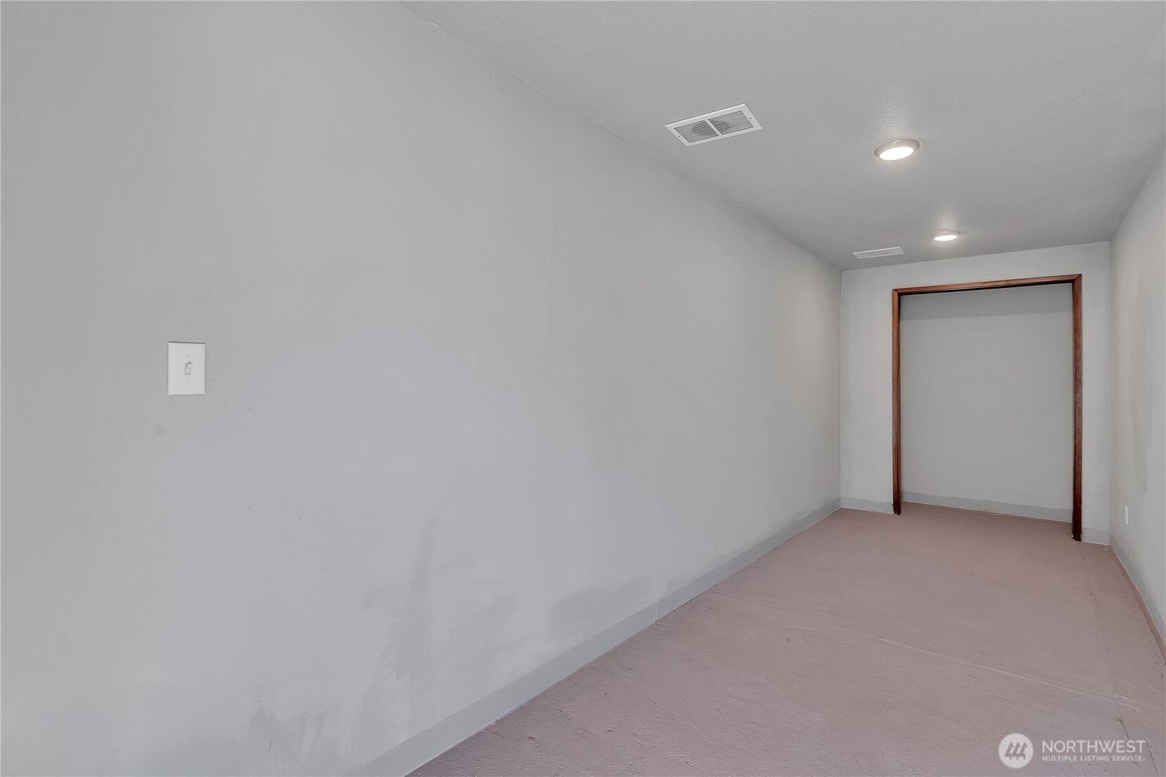 2015 Dogwood Drive SE