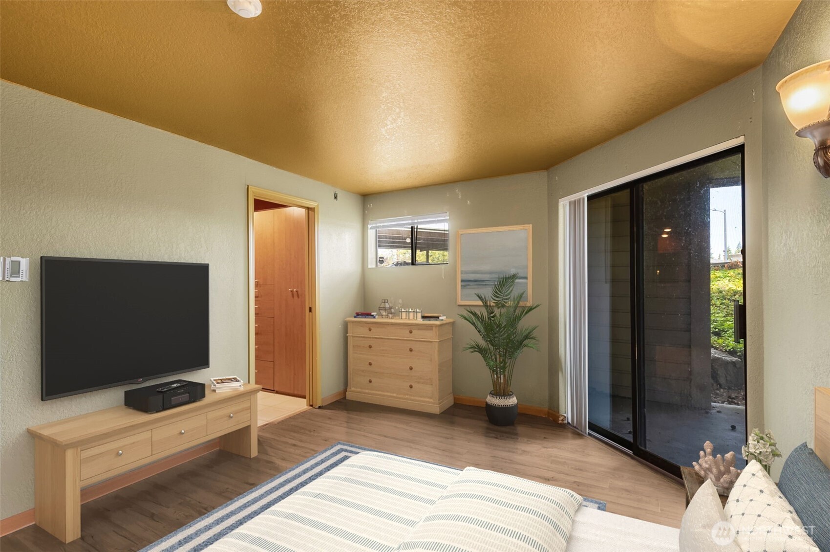 4820 200th Street SW Unit: B104