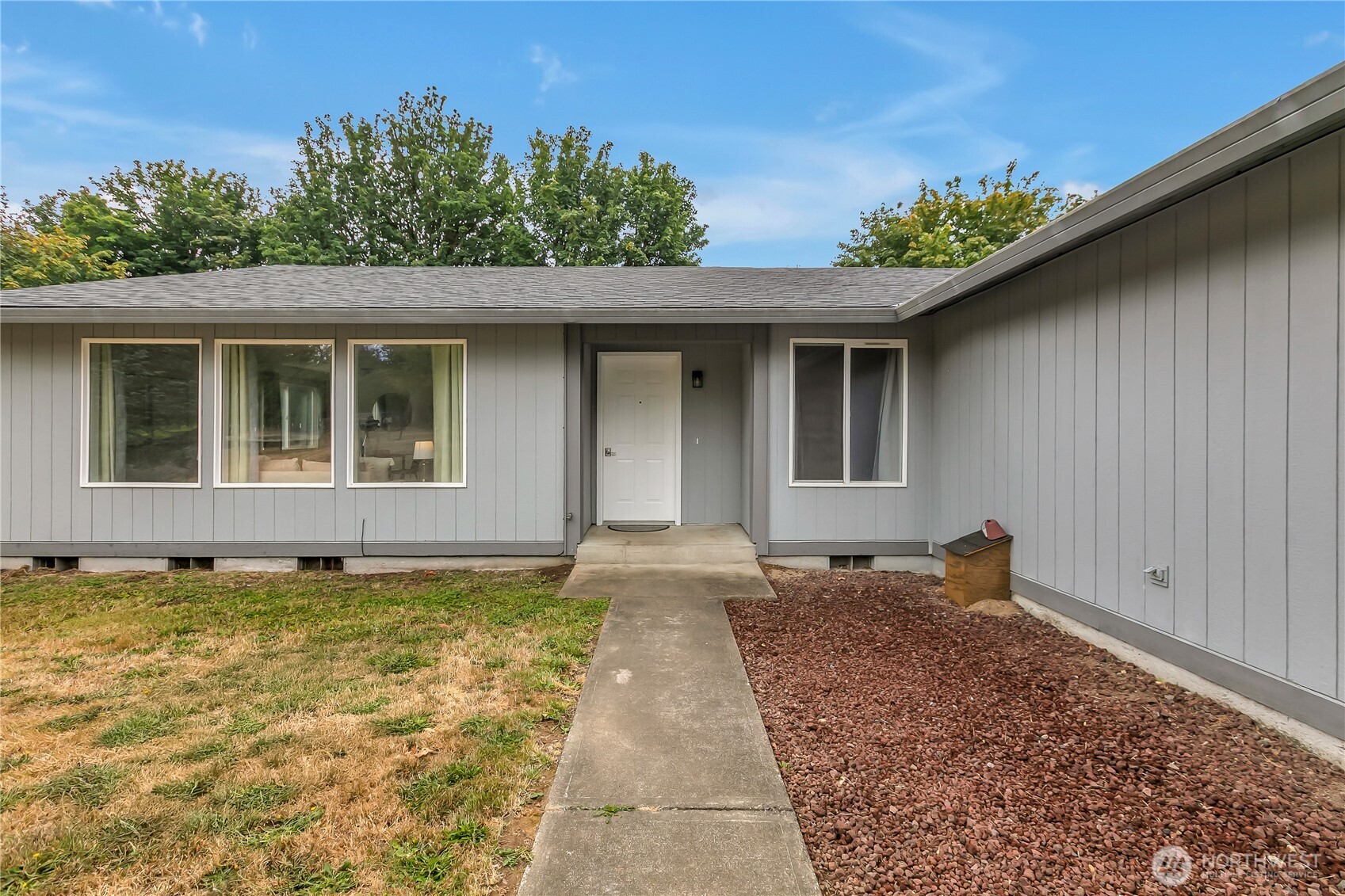 4450 E Agate Road