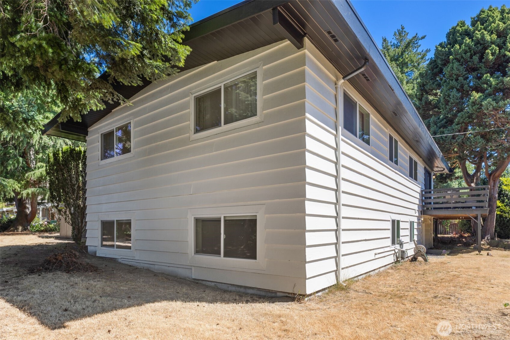 422 S 168th Street