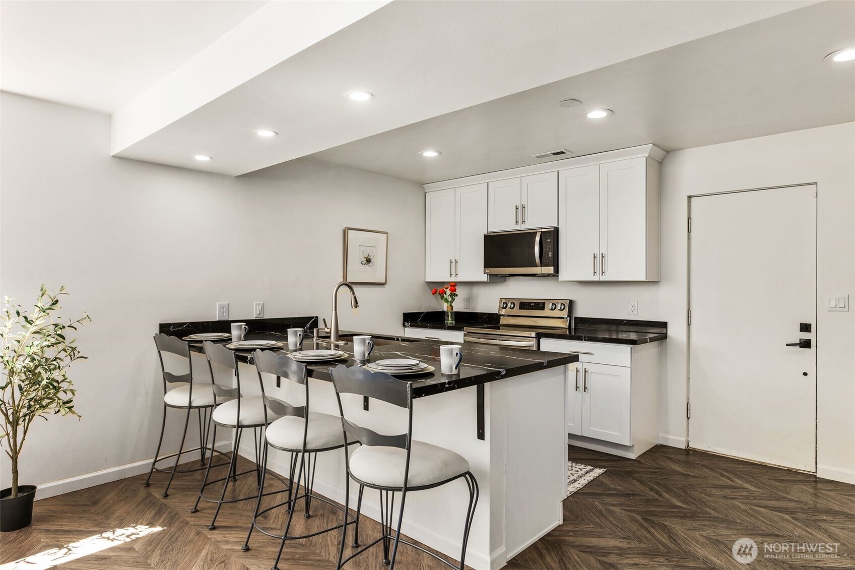 422 S 168th Street