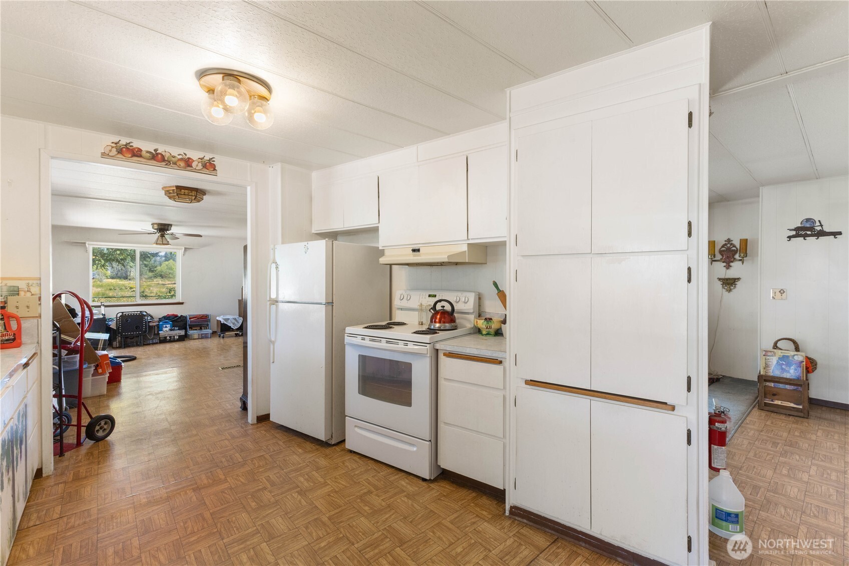 6102 257th Street E