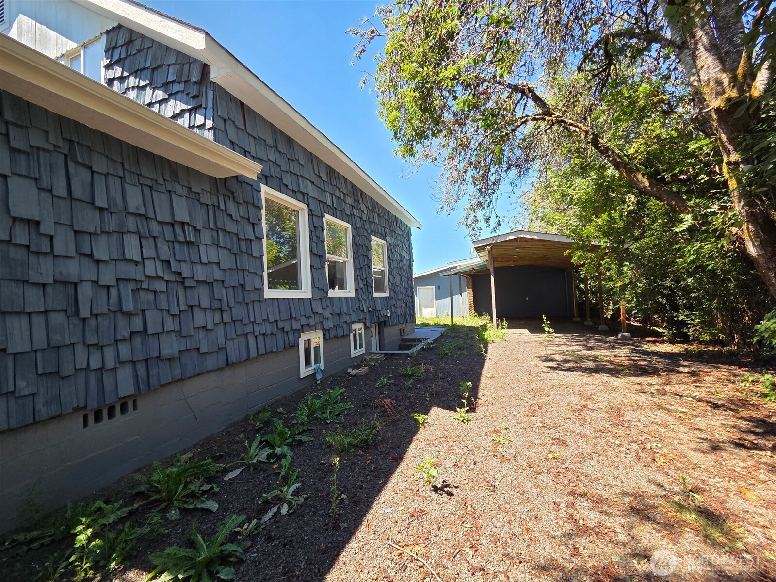 405 S 1st Street