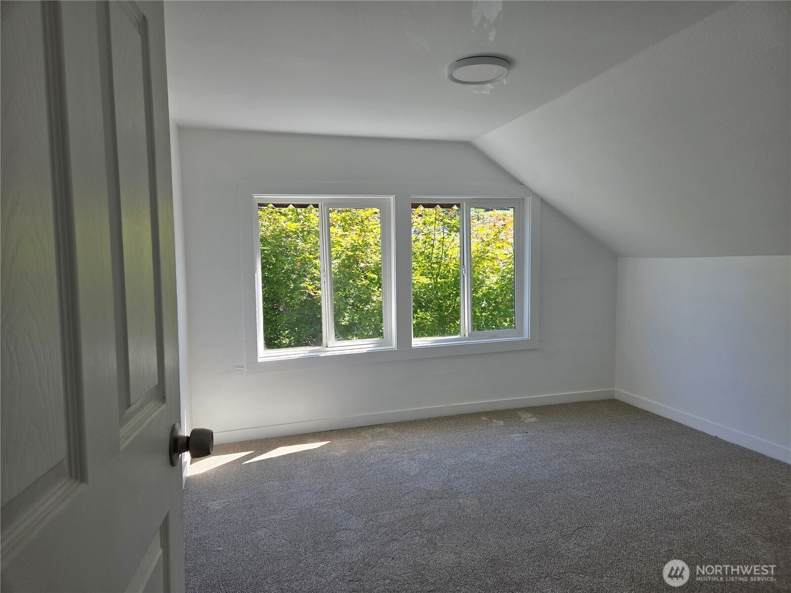 405 S 1st Street