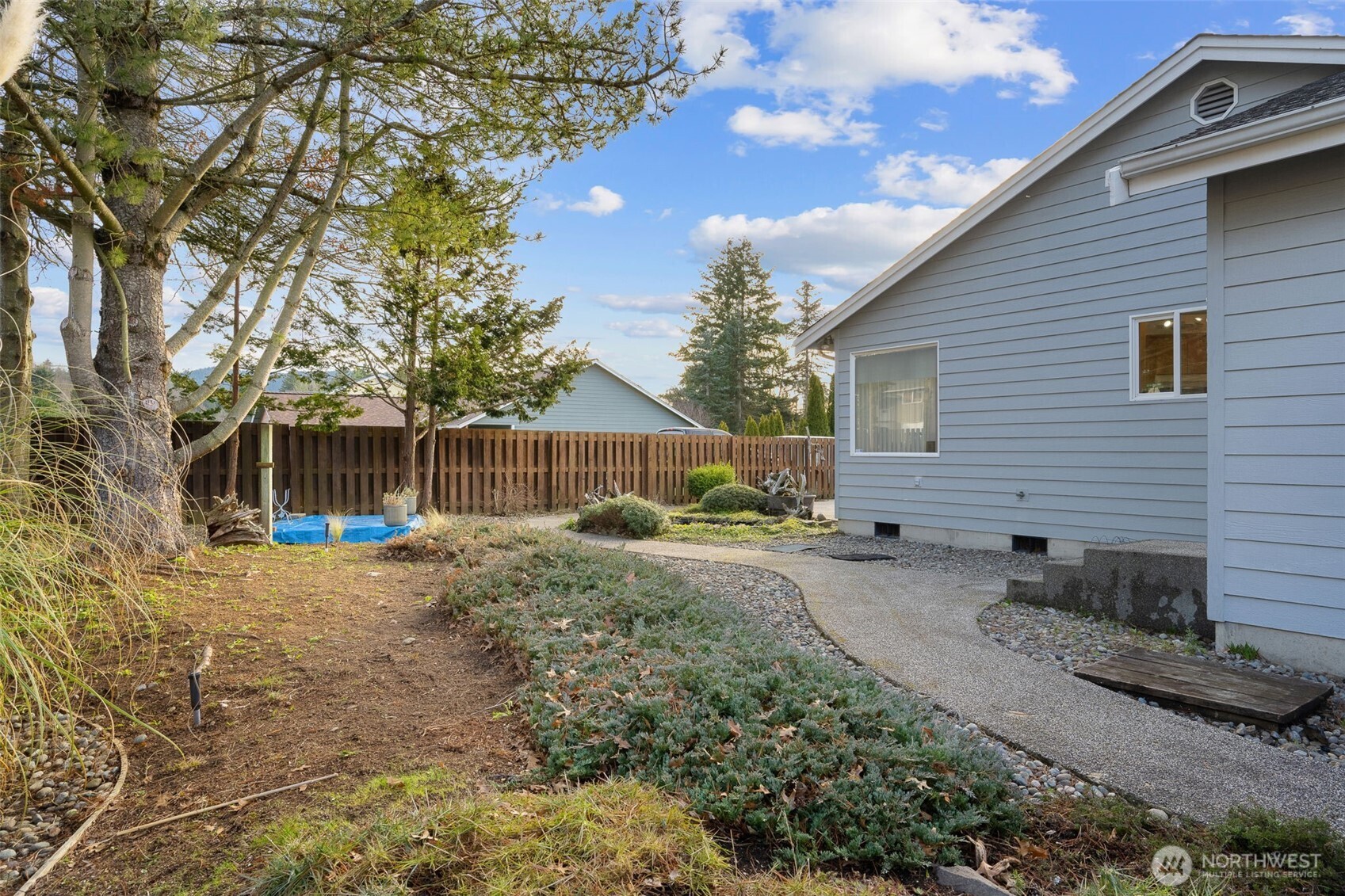 601 Williams Court W