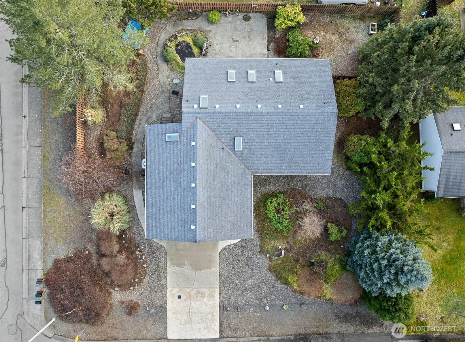 601 Williams Court W