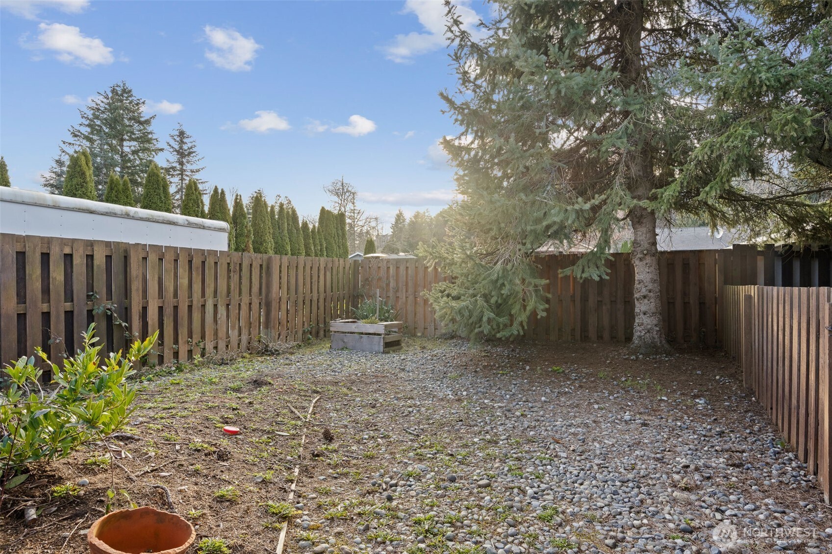 601 Williams Court W