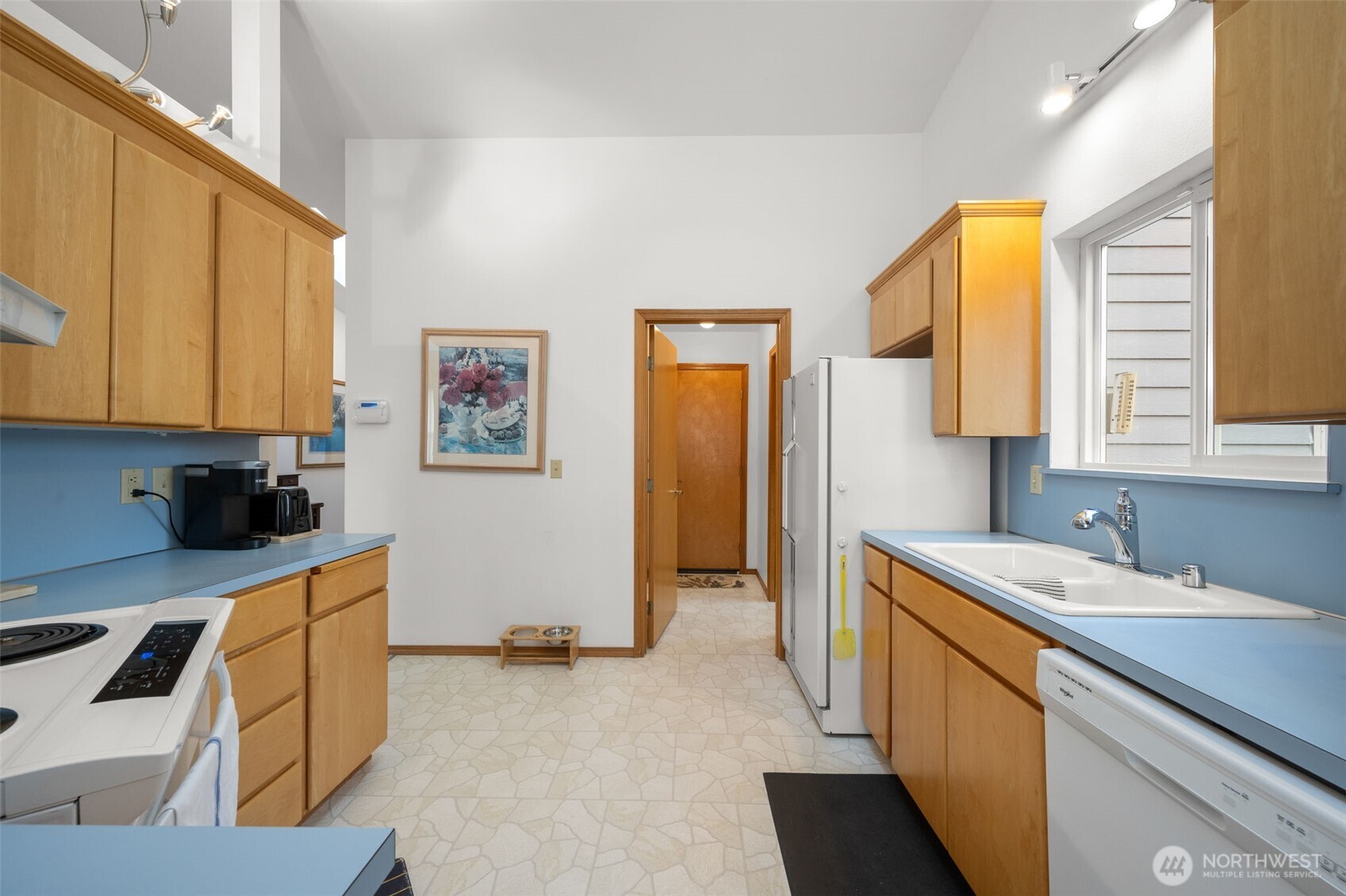 601 Williams Court W
