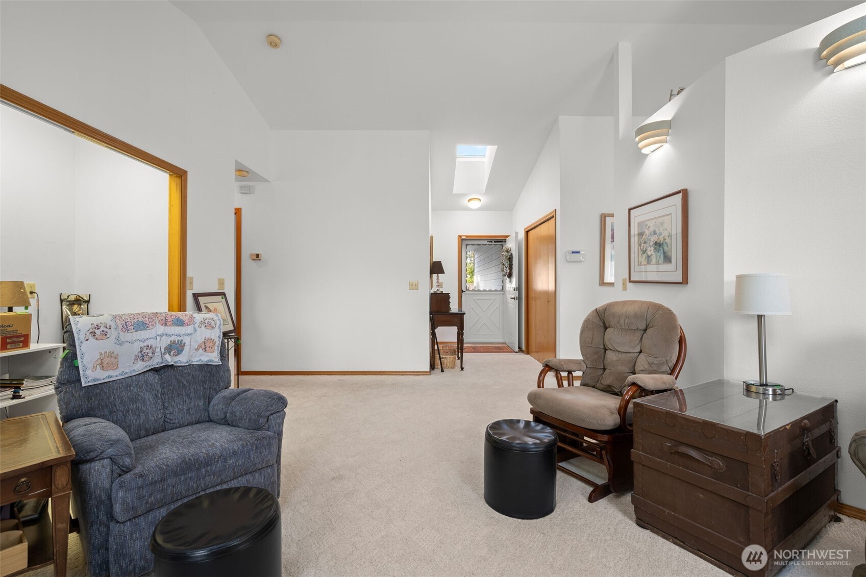601 Williams Court W