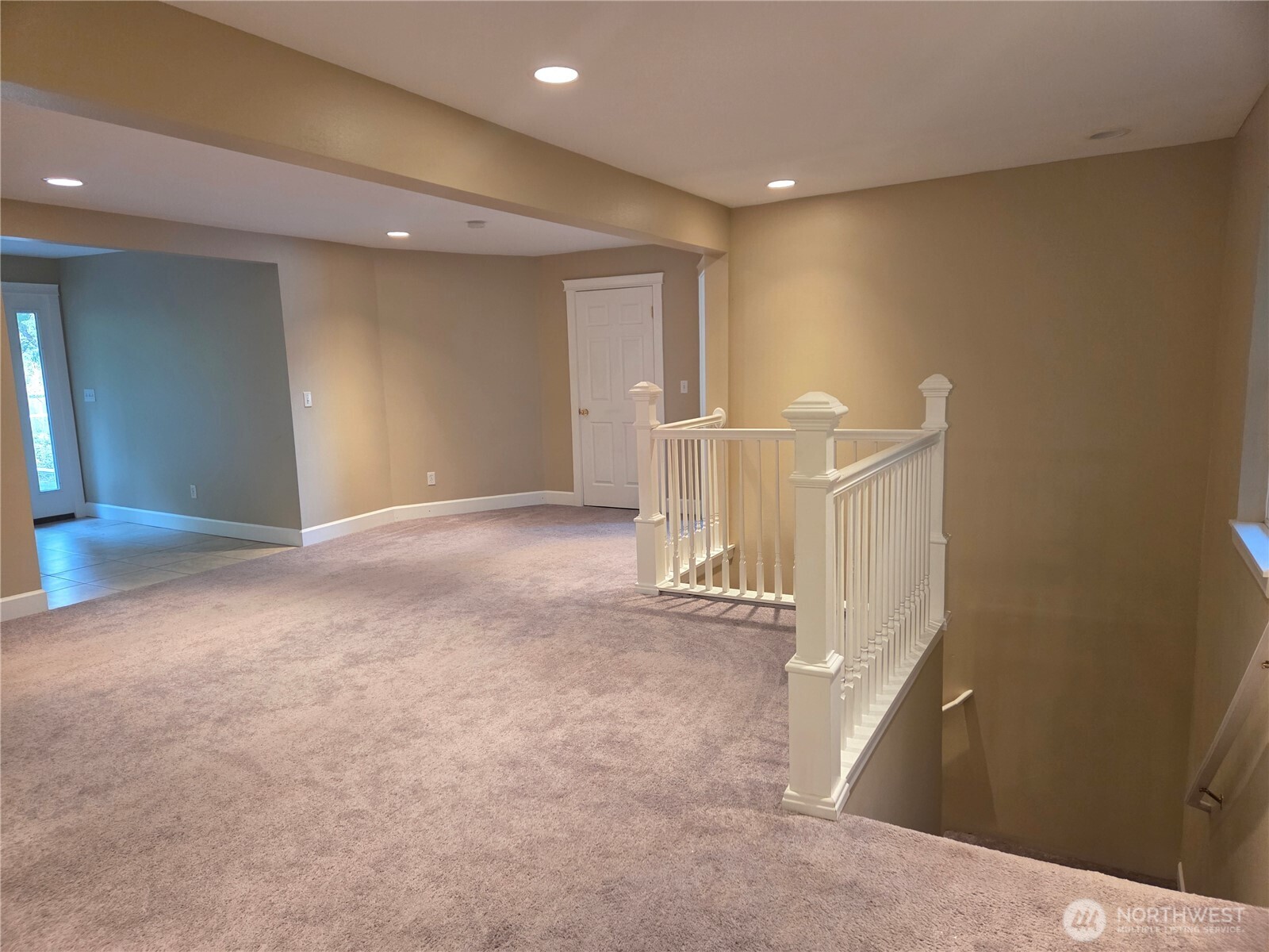 5744 Lagoon Lane NW