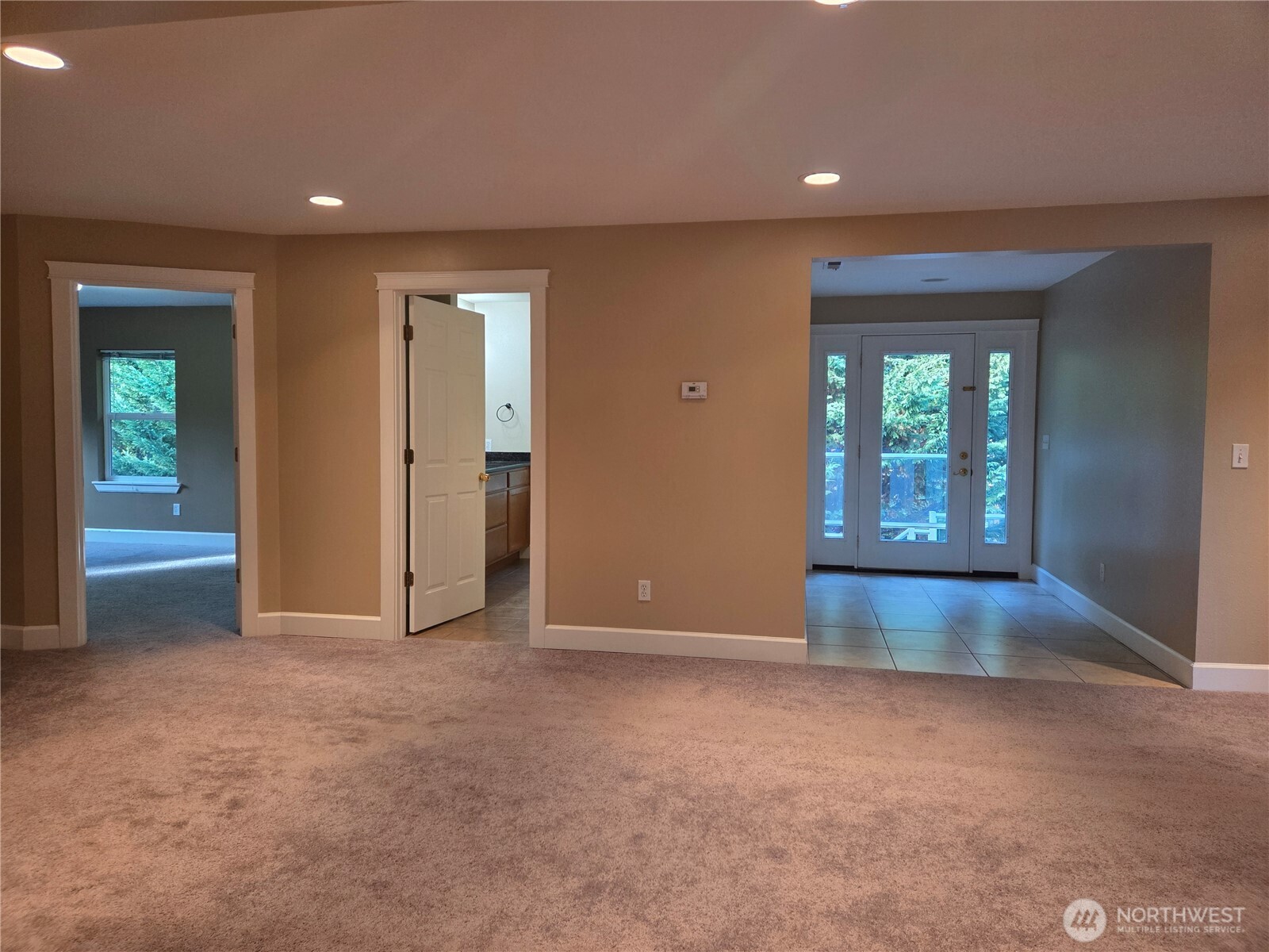 5744 Lagoon Lane NW