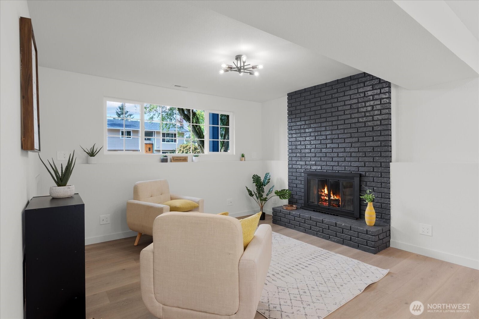 927 S 304th Street