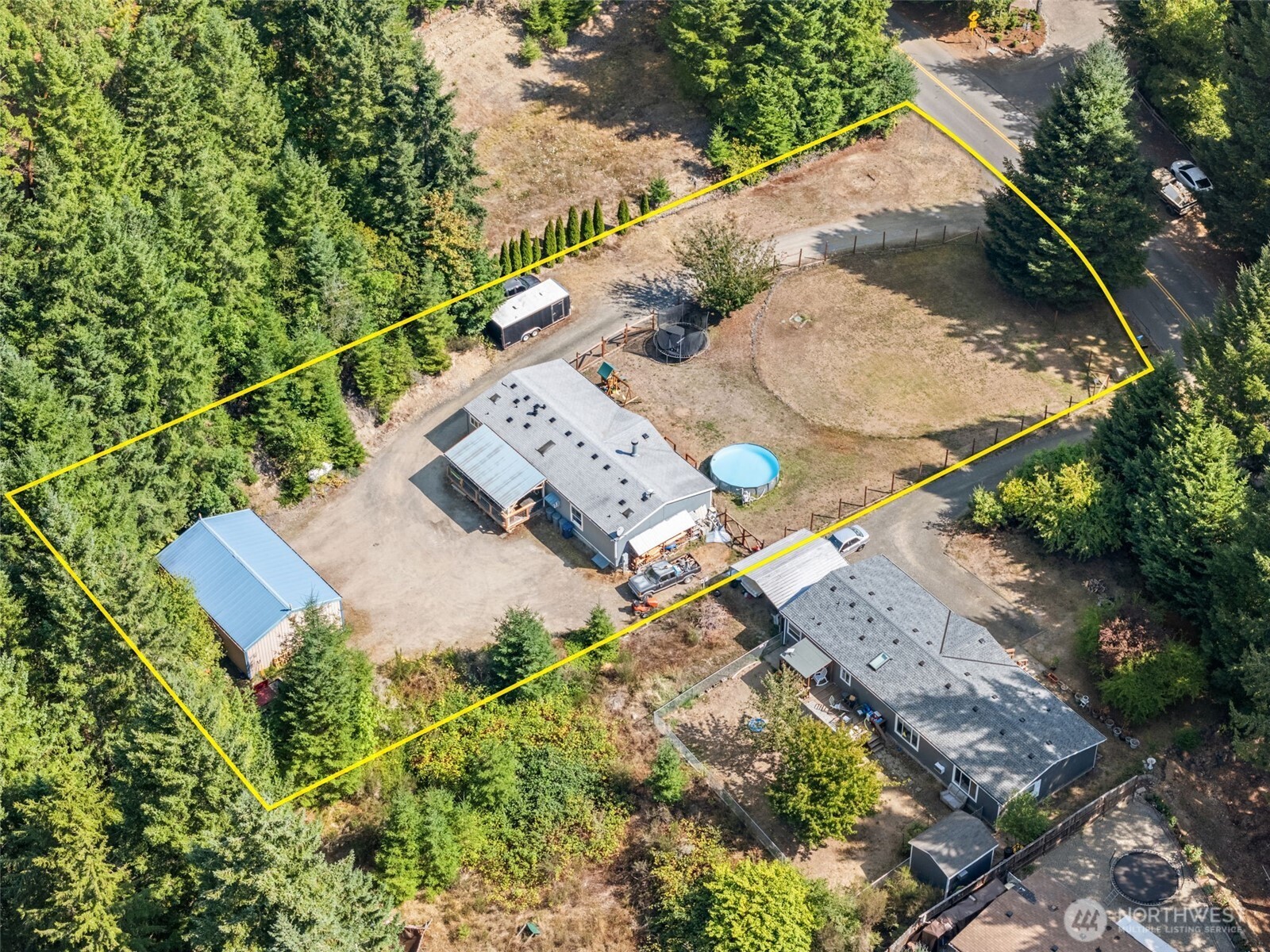 391 NE Larson Lake Road