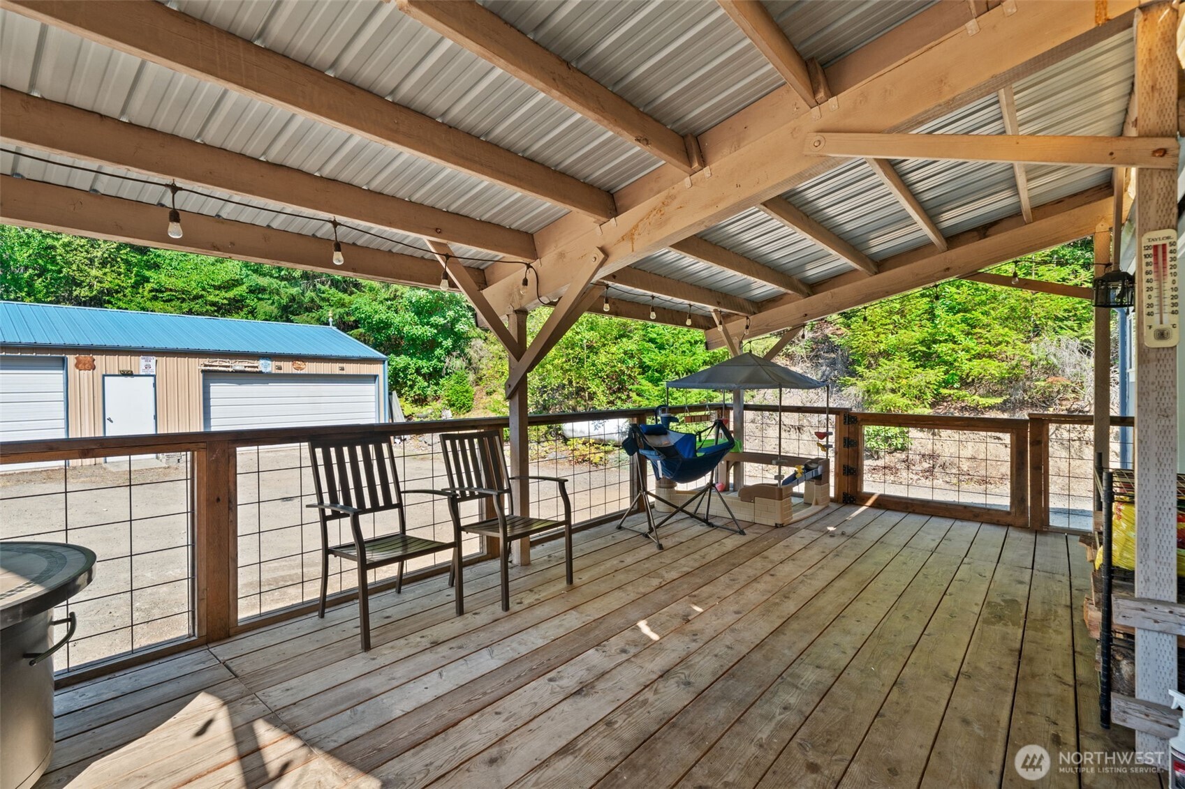 391 NE Larson Lake Road