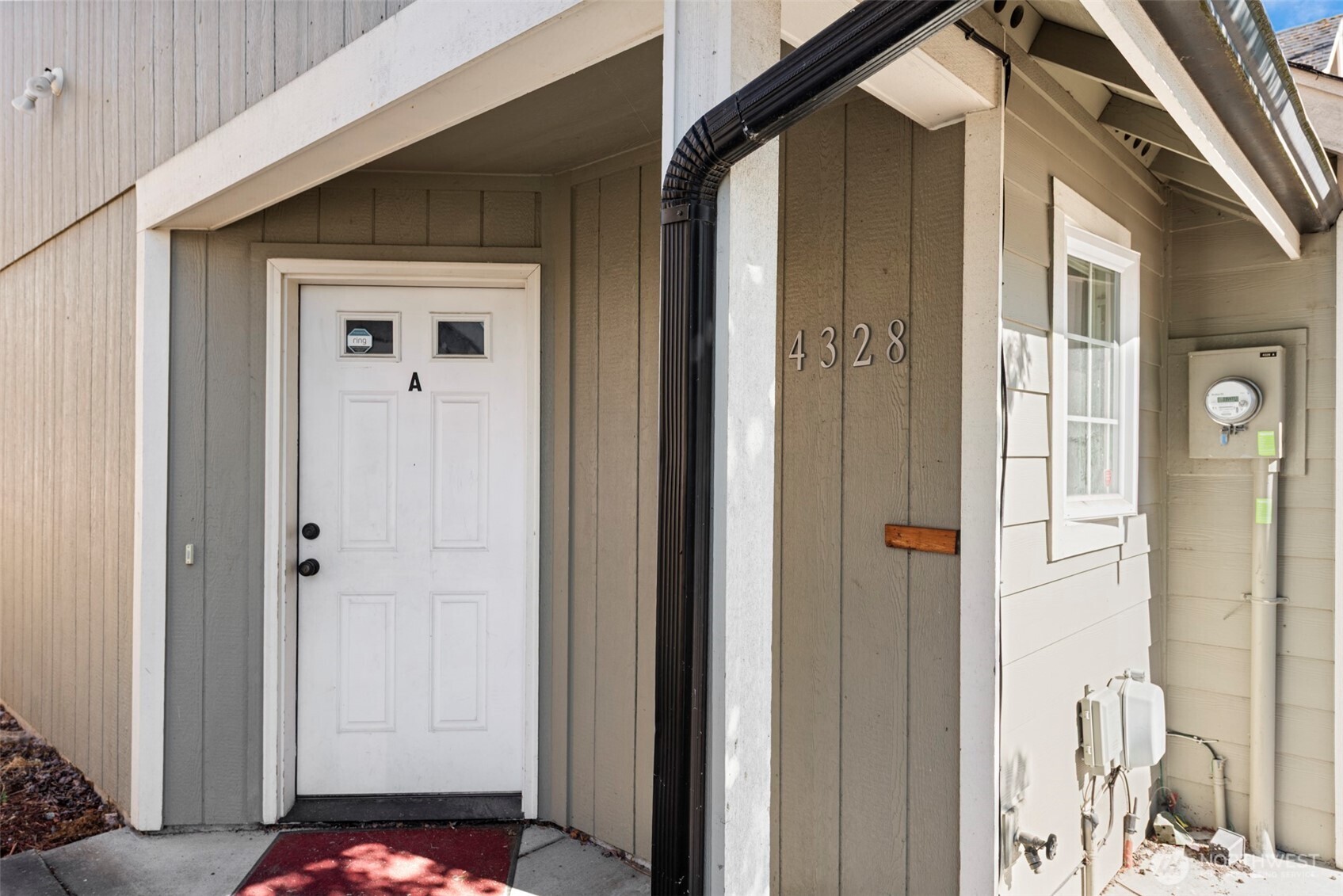 4328 S Lawrence Street Unit: A & B