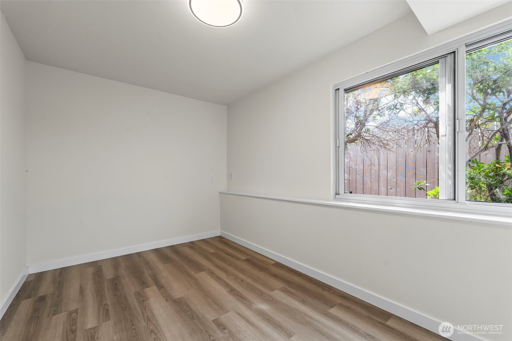 1014 S 234th Place