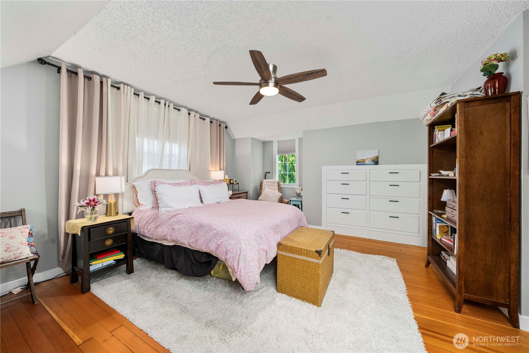 415 Maple Park Avenue SE