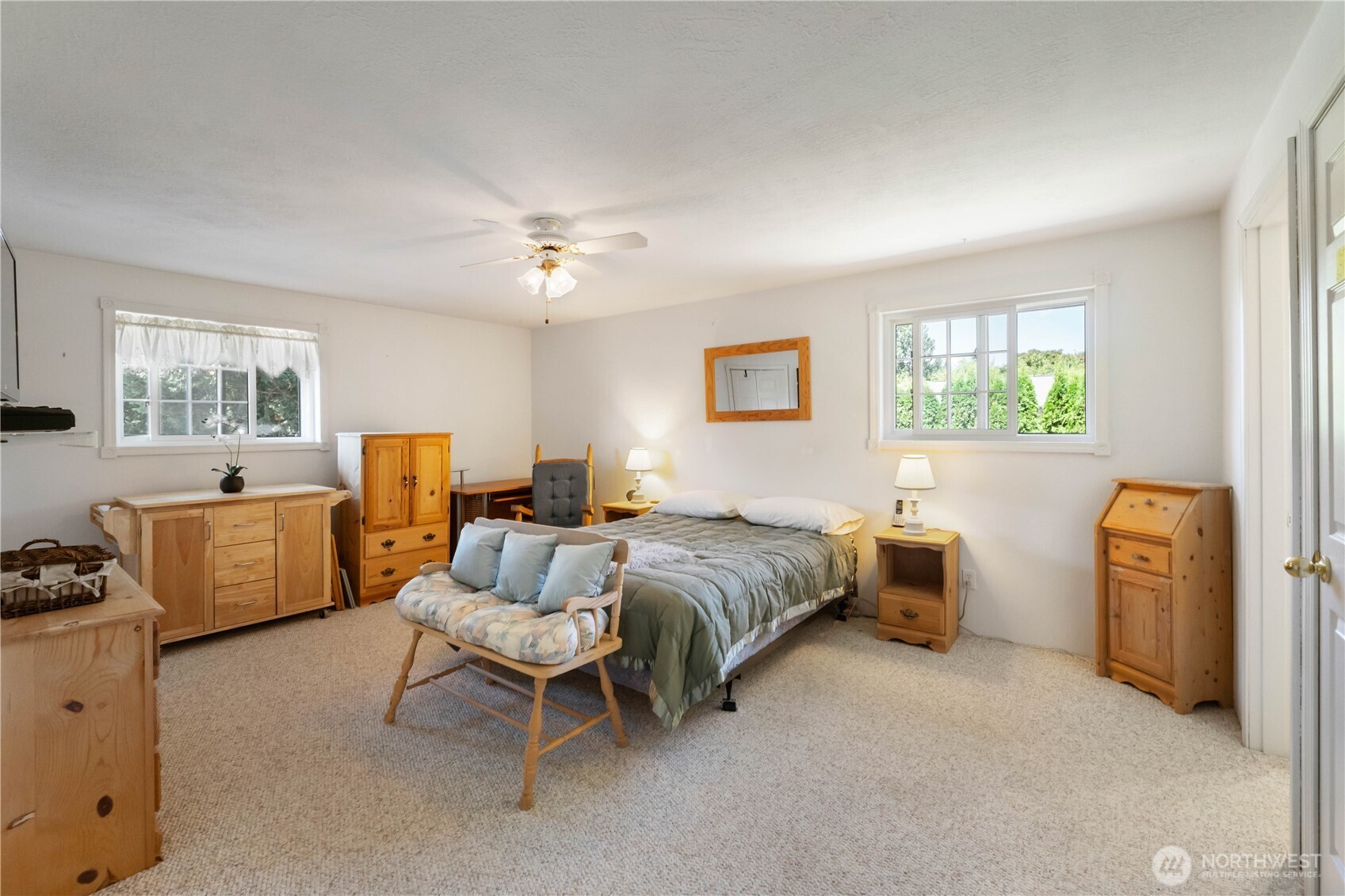 121 Hillcrest Drive