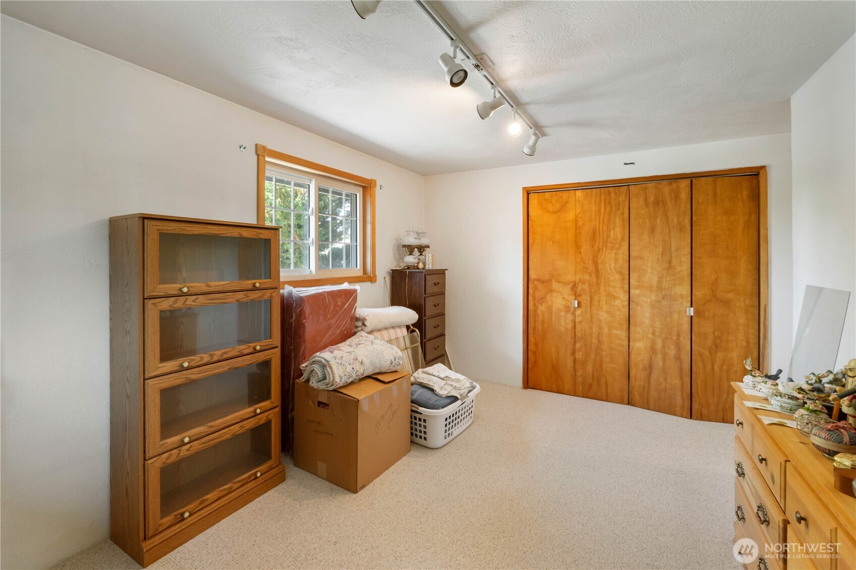121 Hillcrest Drive