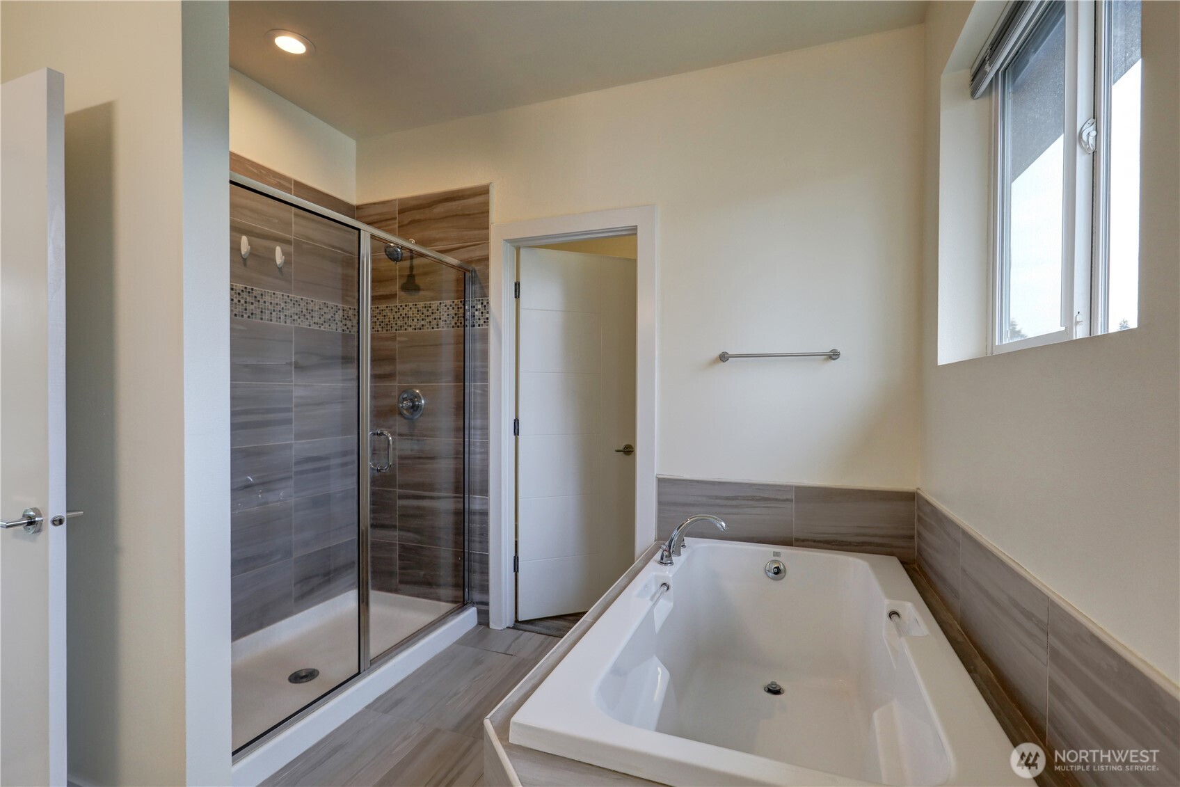 129 elise Ct