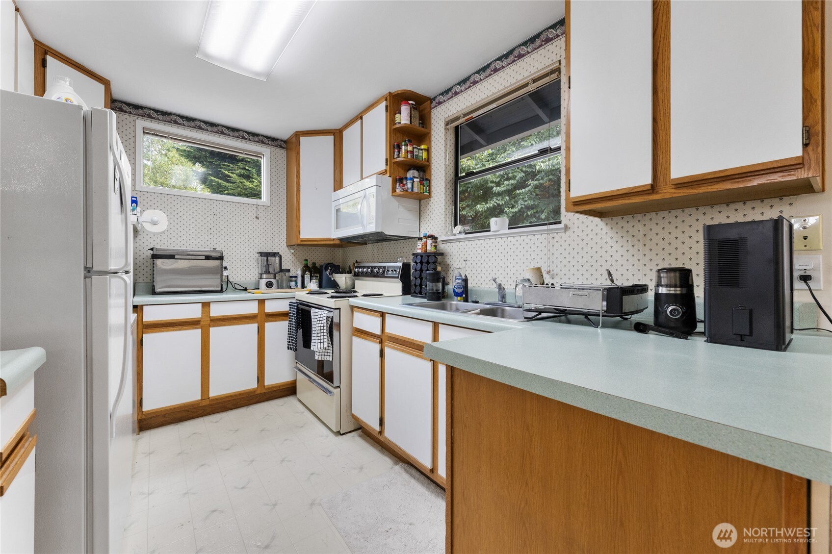 8520 32nd Street W