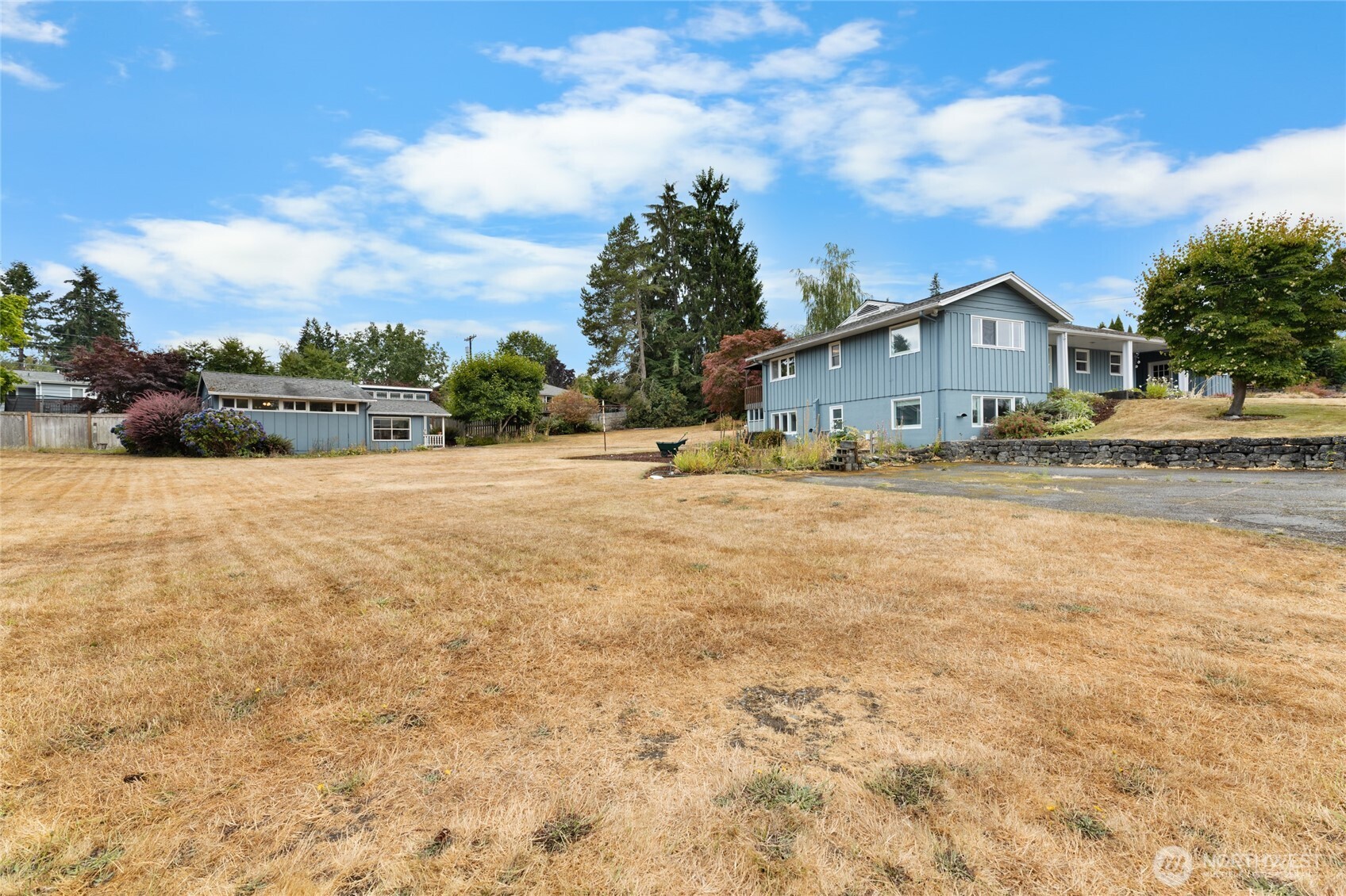8520 32nd Street W