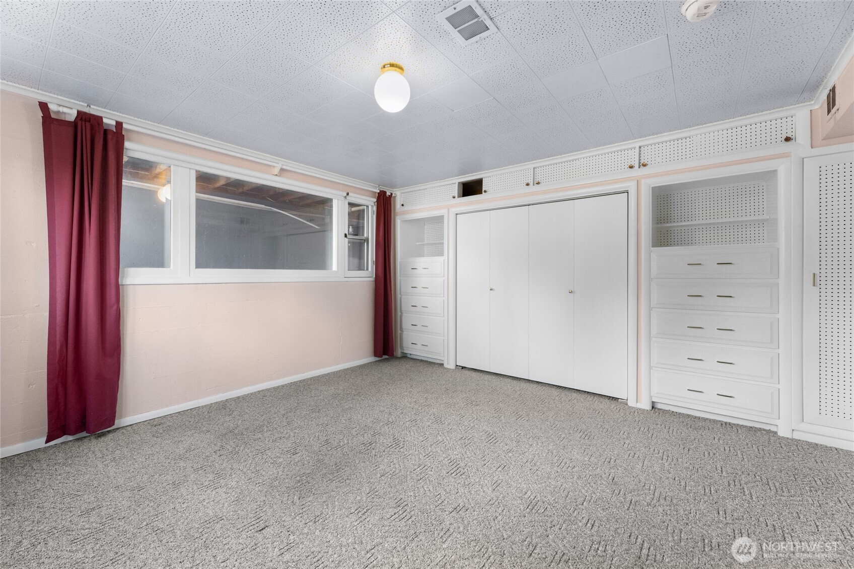 8520 32nd Street W
