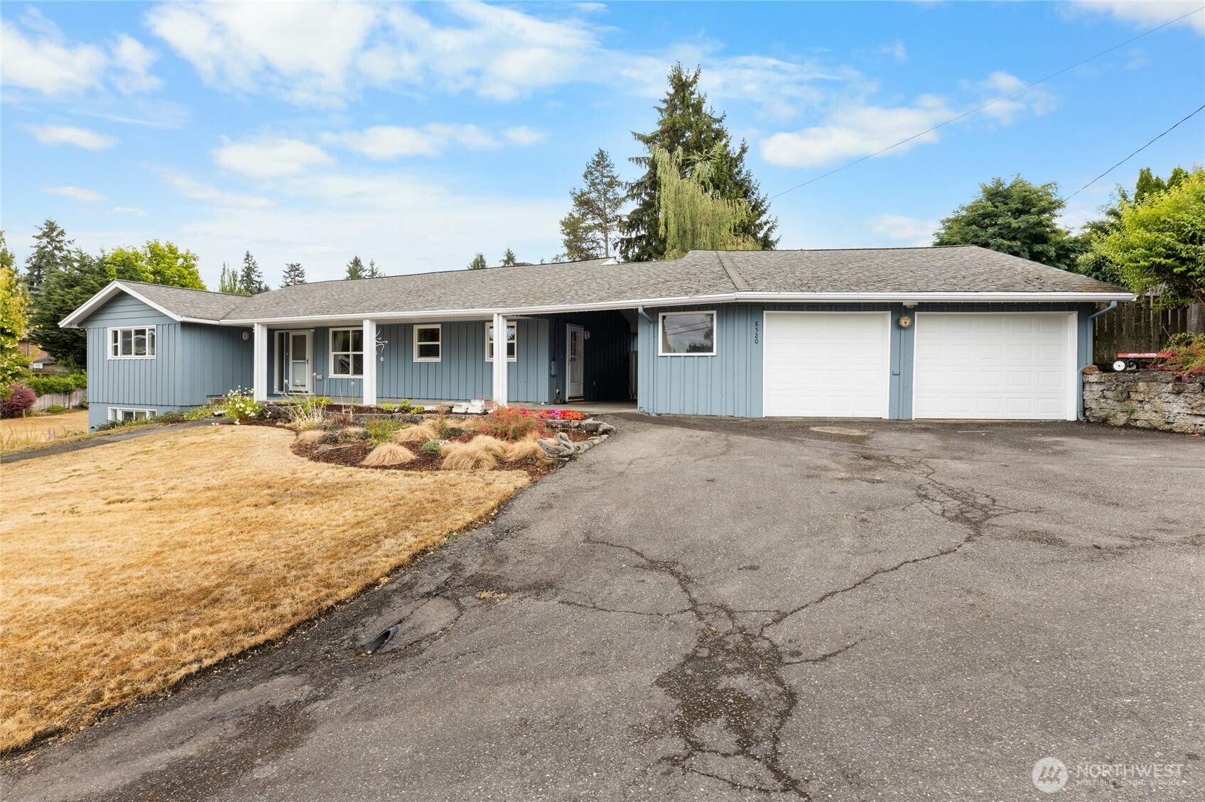 8520 32nd Street W