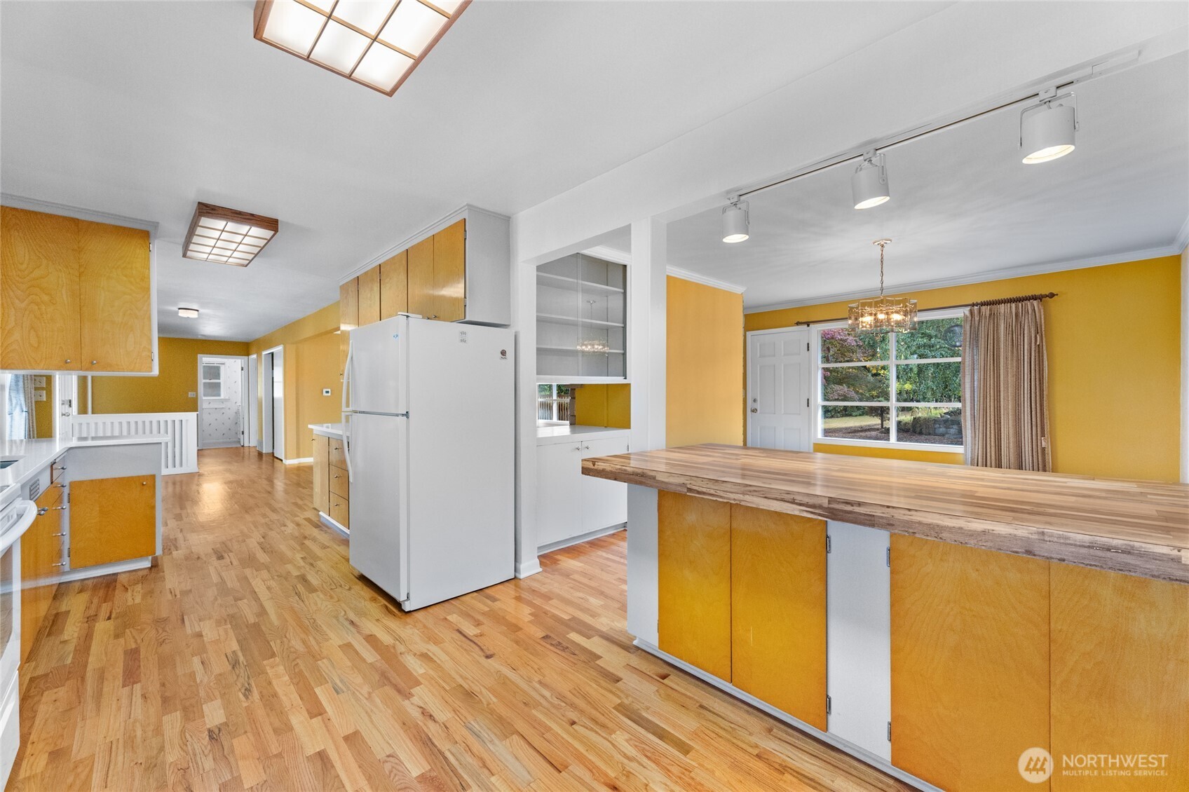 8520 32nd Street W