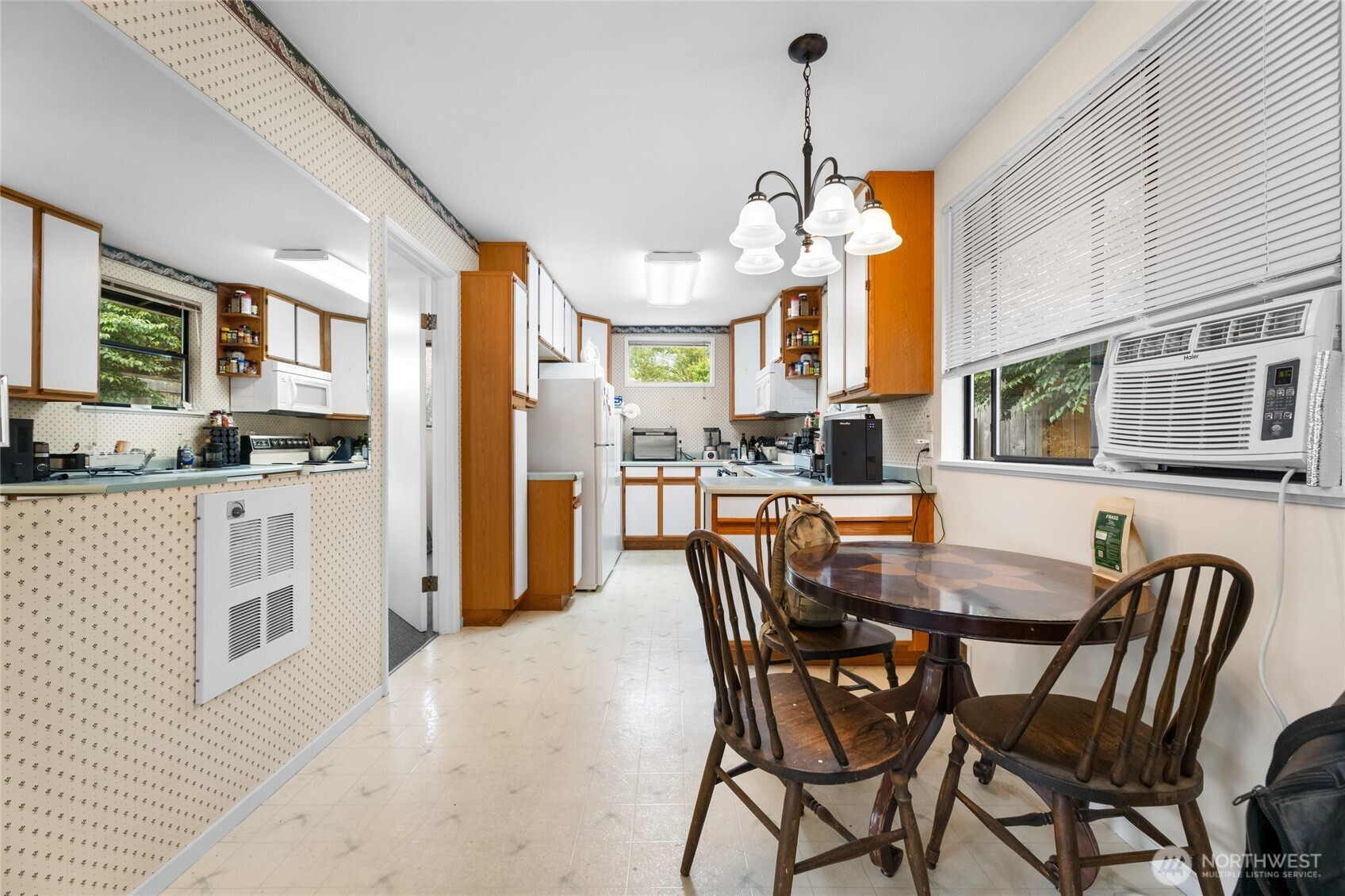 8520 32nd Street W