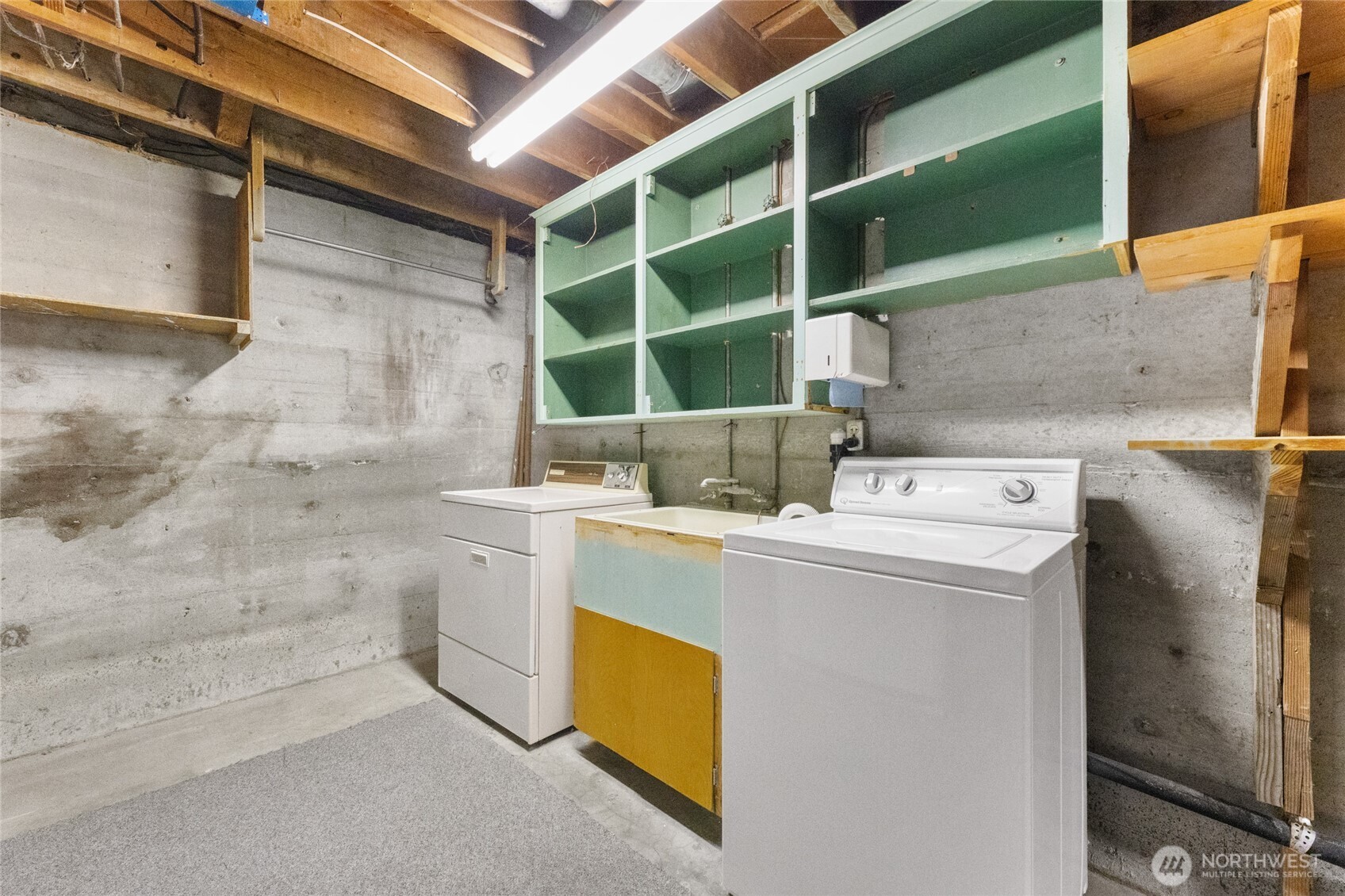 8520 32nd Street W