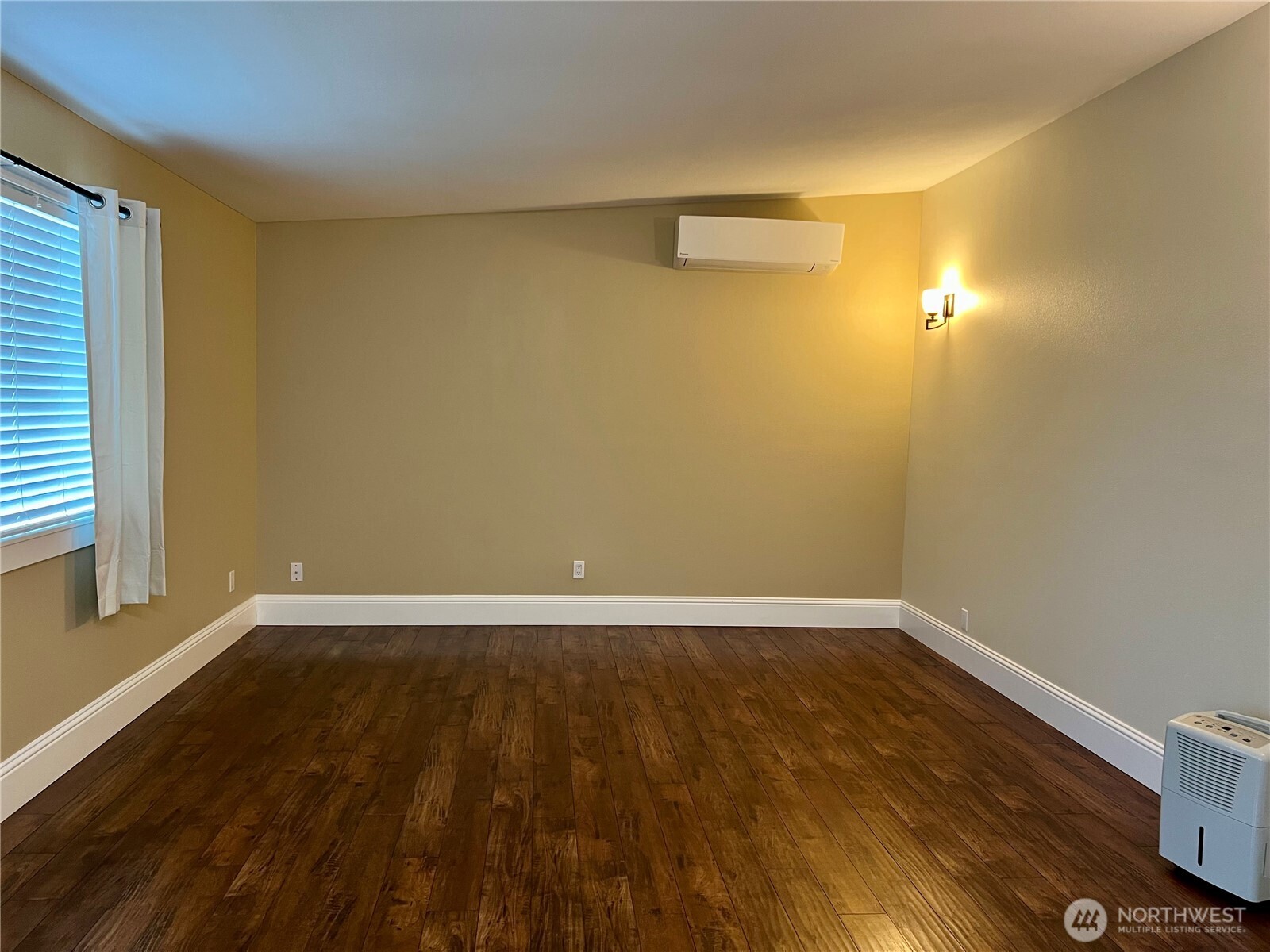 140 Newell Avenue