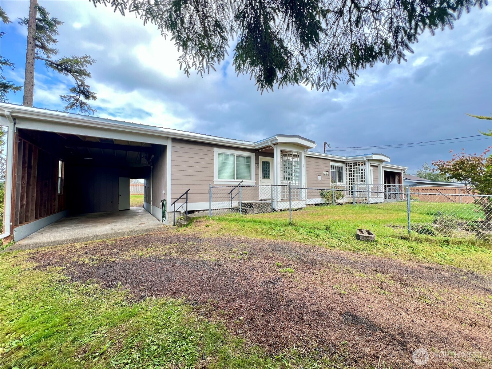140 Newell Avenue