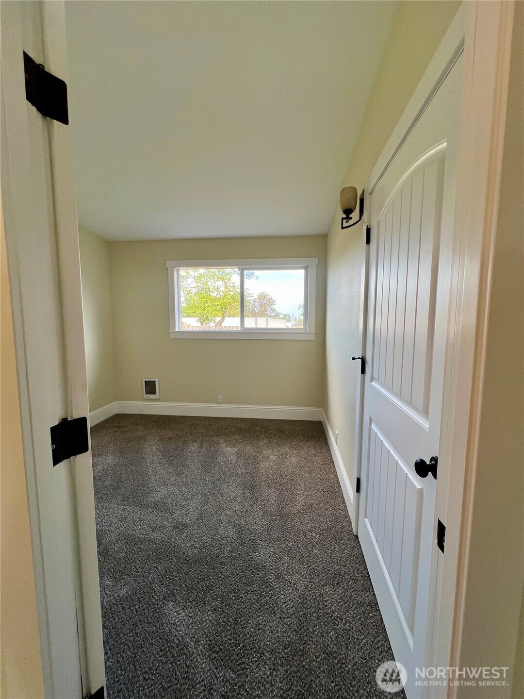 140 Newell Avenue
