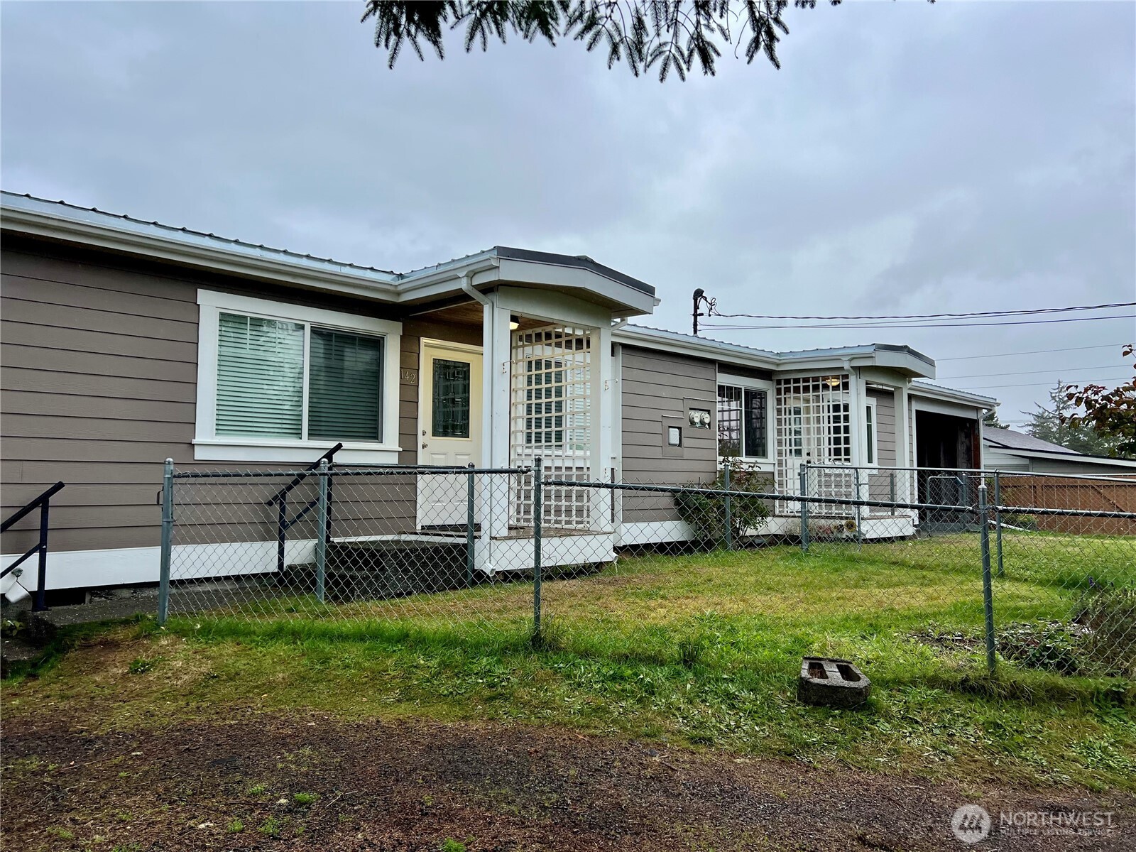 140 Newell Avenue