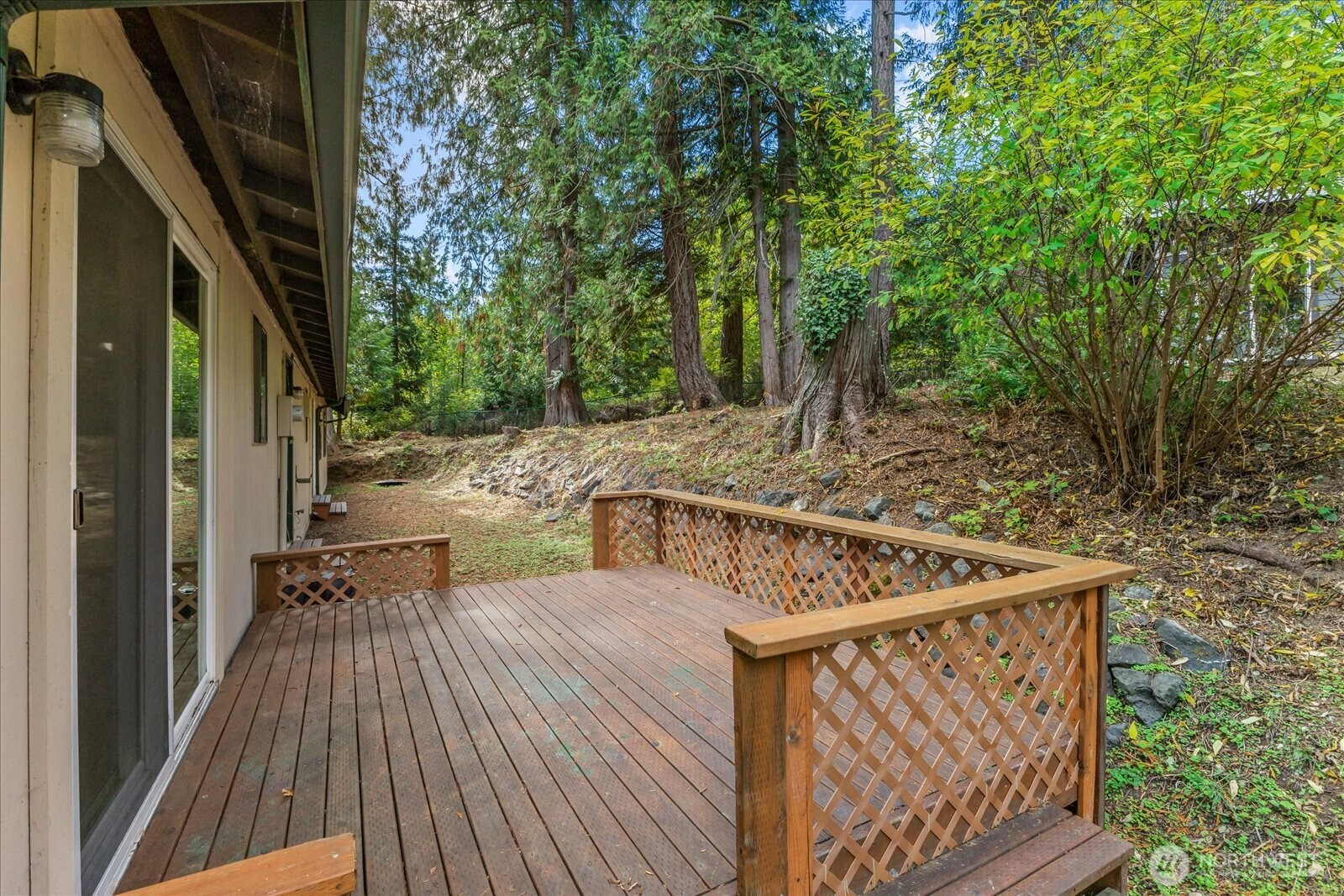 796 NW Cedar Lane
