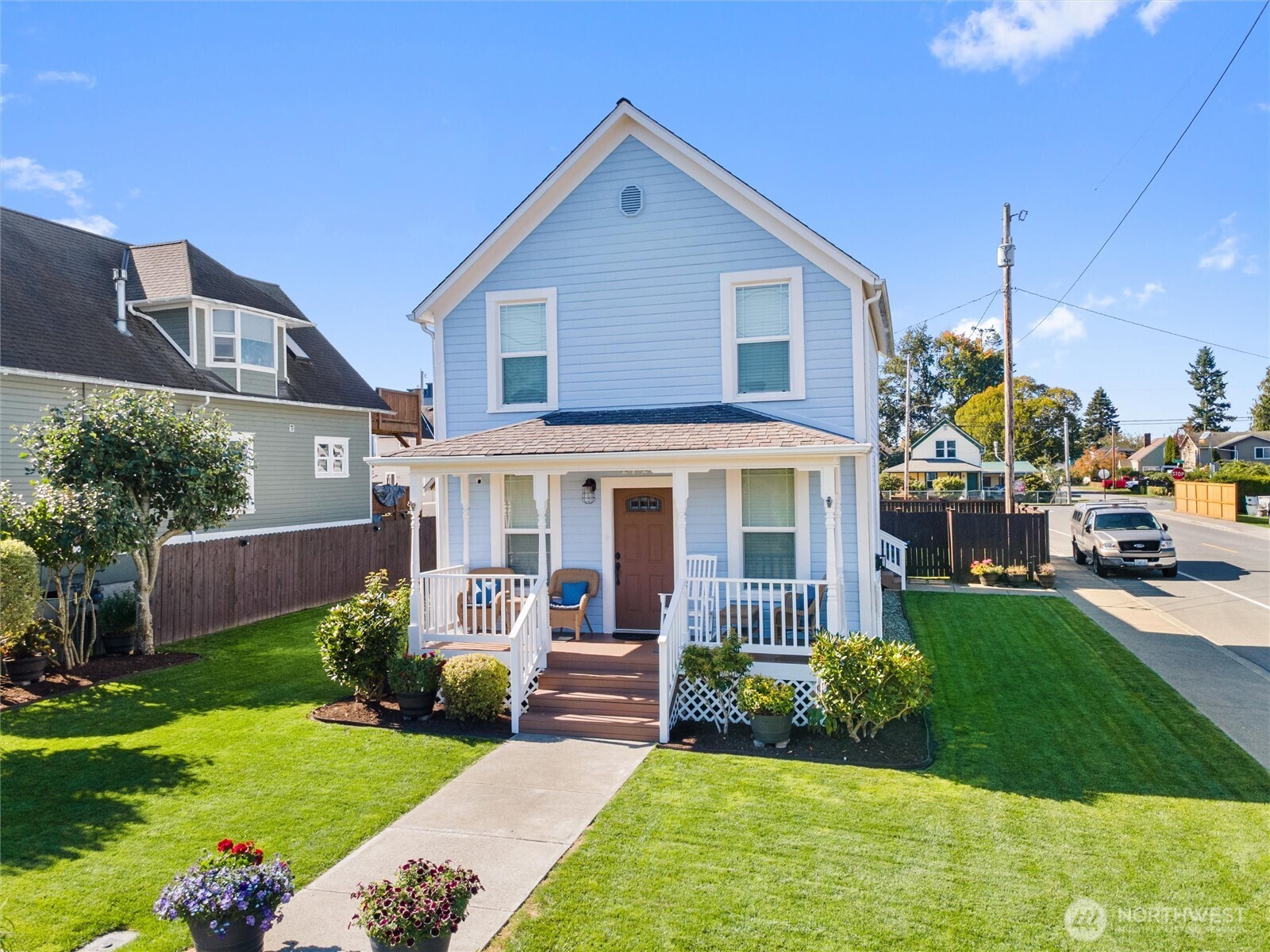 27206 101st Avenue NW